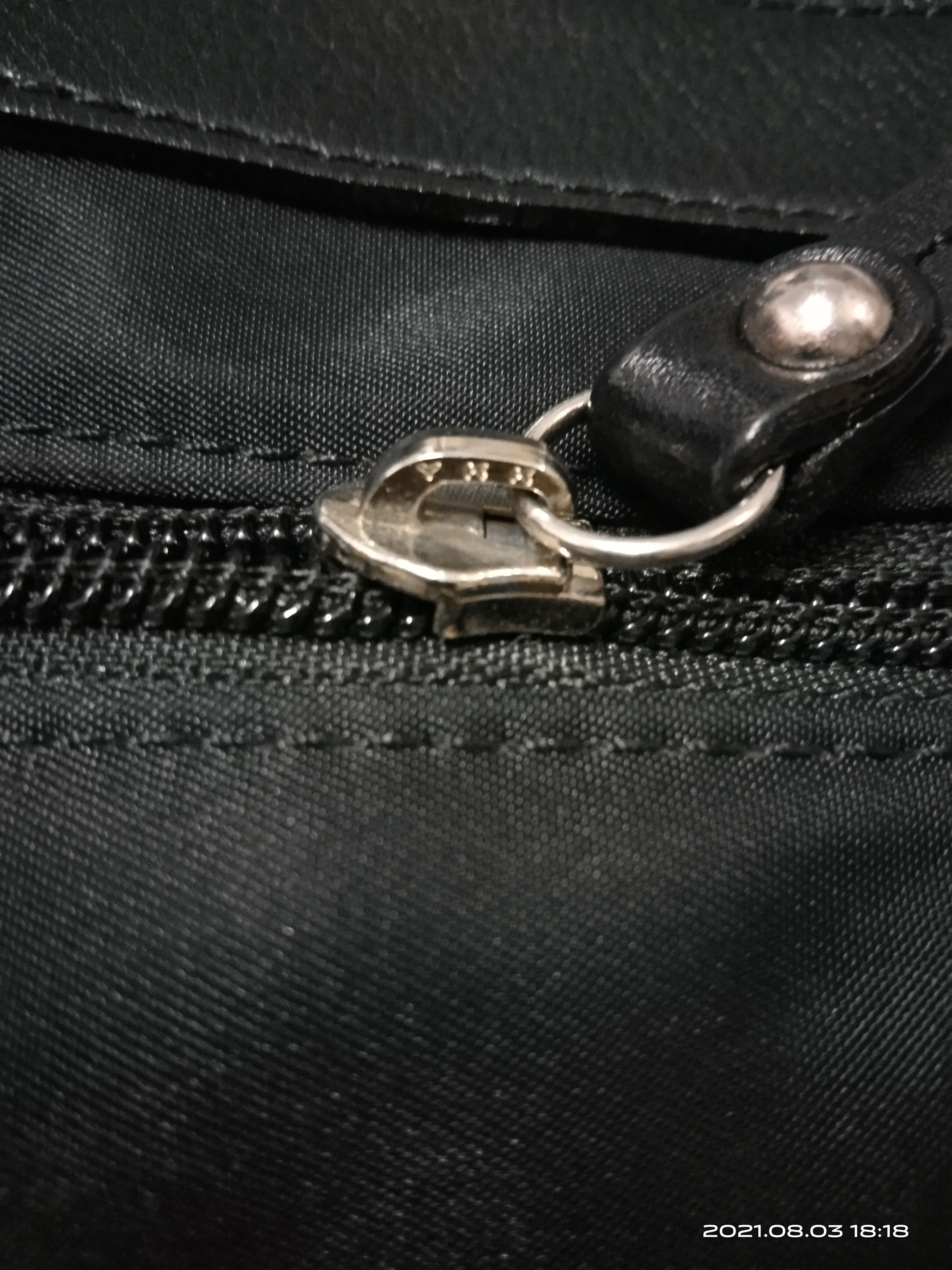 DAKS MADE IN JAPAN DAKS NYLON SLING BAG Size ONE SIZE - 4 Thumbnail
