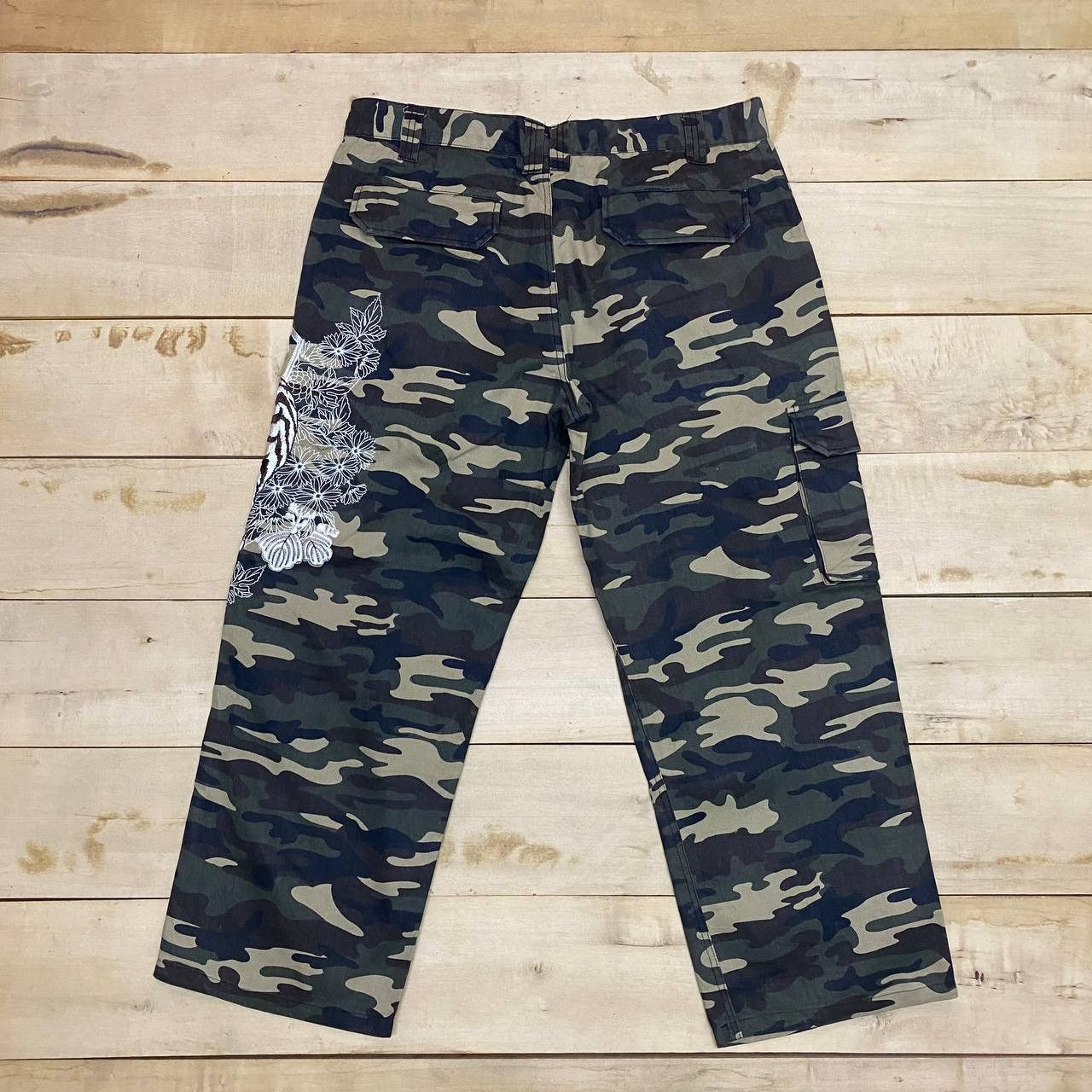 Japanese Brand X328 THE JAPANESE TRADITION TIGER SUKARJAN CARGO PANTS Size US 35 - 3 Thumbnail