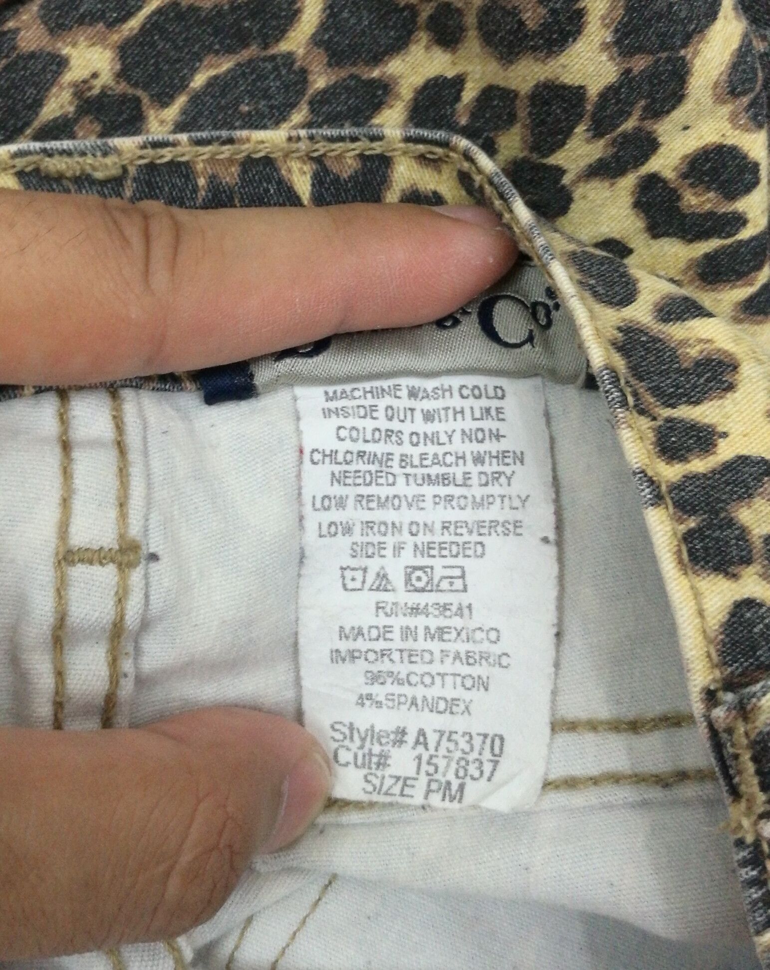 Denim & Co. Vintage Denim & co Leopard Design Retro Stretch Pants Size 32" / US 10 / IT 46 - 10 Thumbnail
