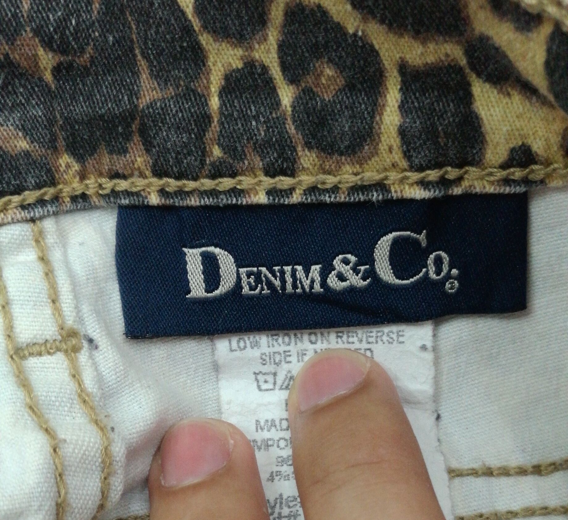 Denim & Co. Vintage Denim & co Leopard Design Retro Stretch Pants Size 32" / US 10 / IT 46 - 11 Thumbnail