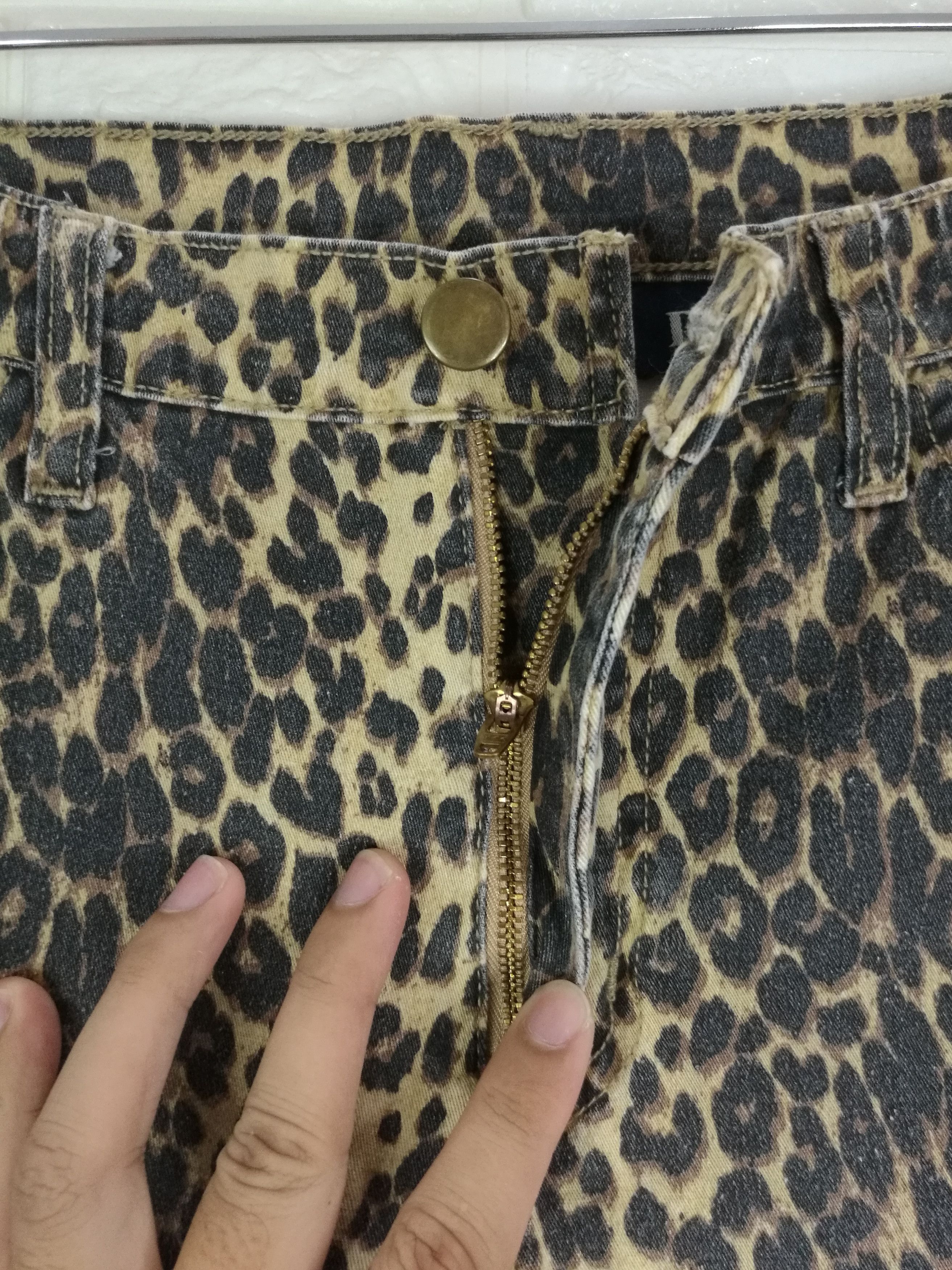 Denim & Co. Vintage Denim & co Leopard Design Retro Stretch Pants Size 32" / US 10 / IT 46 - 9 Thumbnail