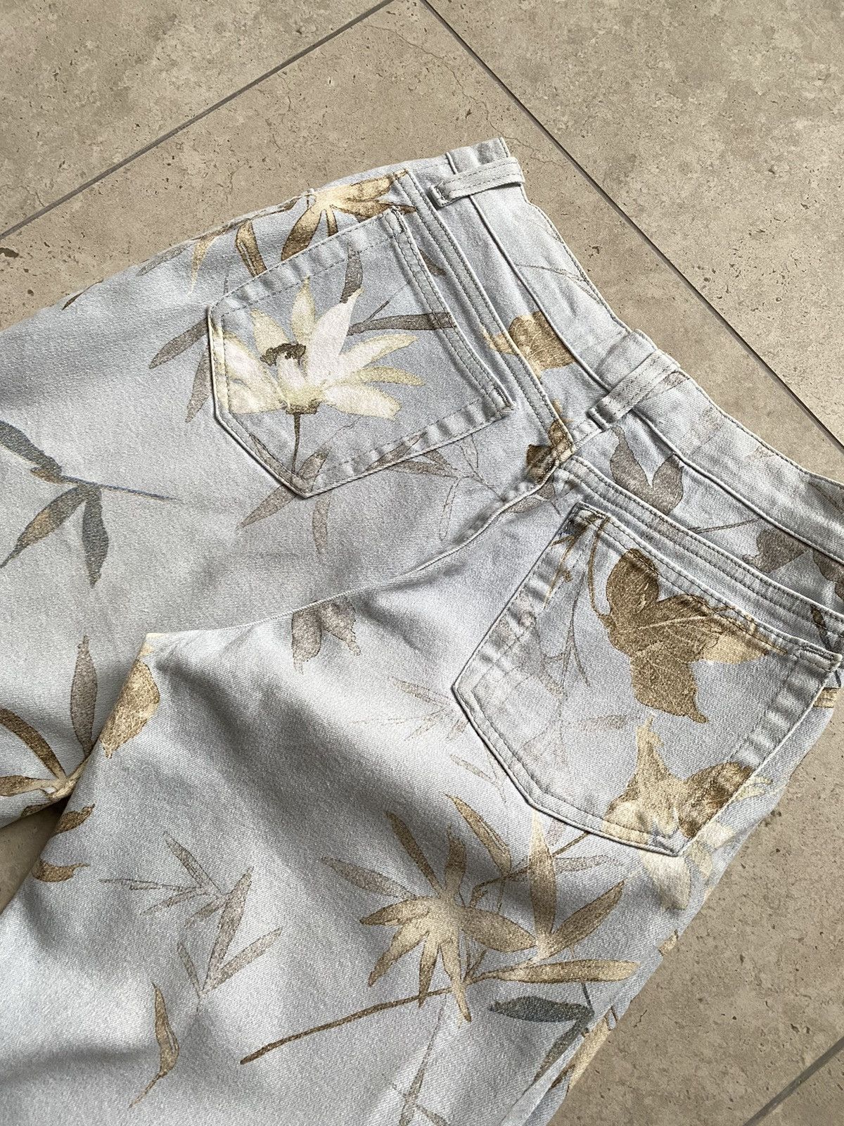 Roberto Cavalli Vintage Roberto Cavalli floral print jeans Size 27" / US 4 / IT 40 - 11 Thumbnail