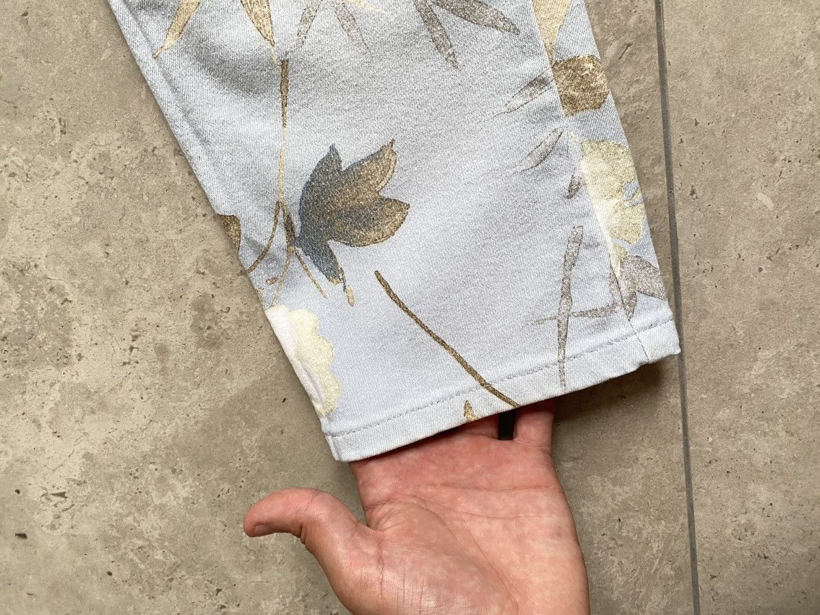 Roberto Cavalli Vintage Roberto Cavalli floral print jeans Size 27" / US 4 / IT 40 - 8 Thumbnail