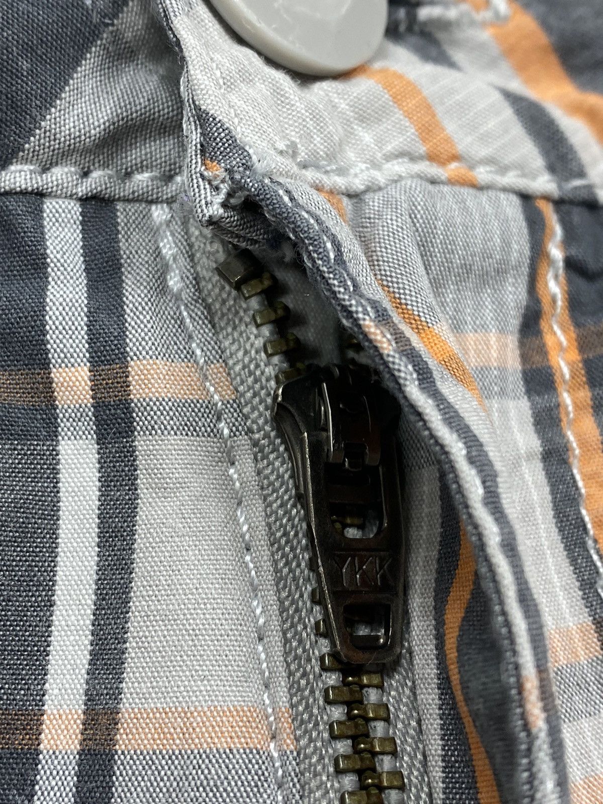 Nike 🔥LASTDROP🔥 Y2K Swoosh Daddys Cargo Tartan Skate Shorts Size US 33 - 7 Thumbnail