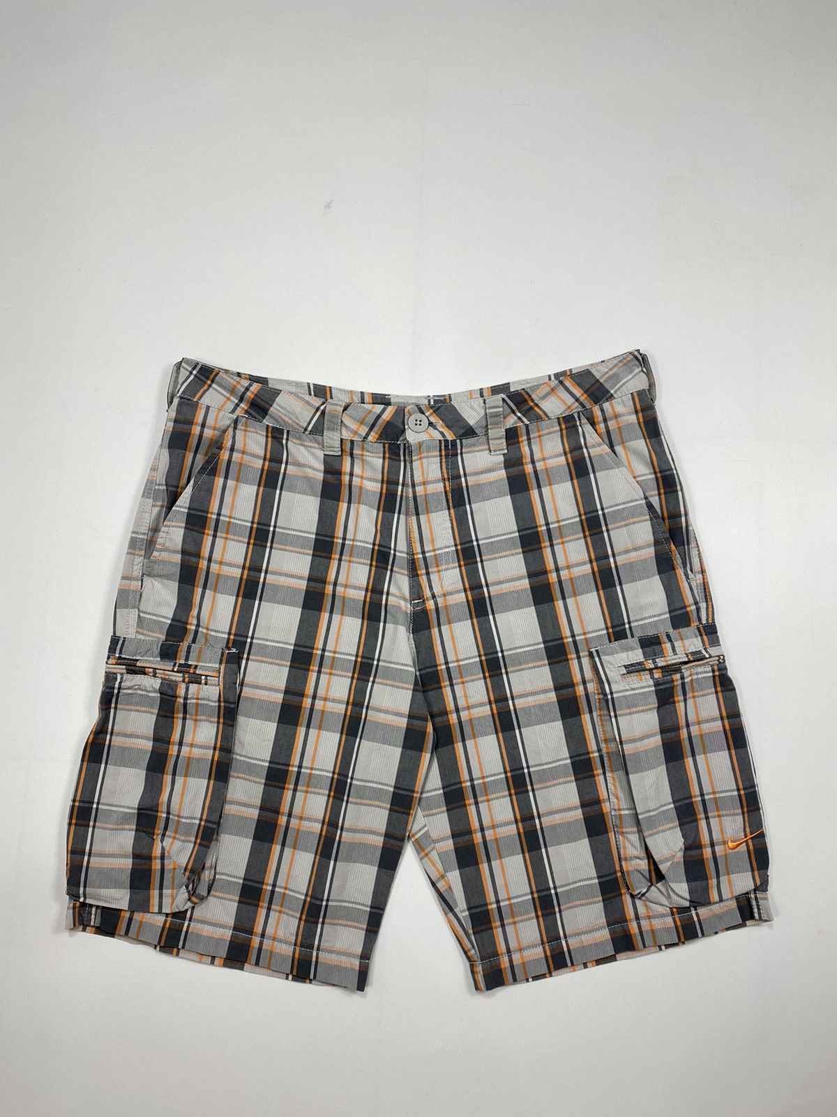 Nike 🔥LASTDROP🔥 Y2K Swoosh Daddys Cargo Tartan Skate Shorts Size US 33 - 13 Thumbnail
