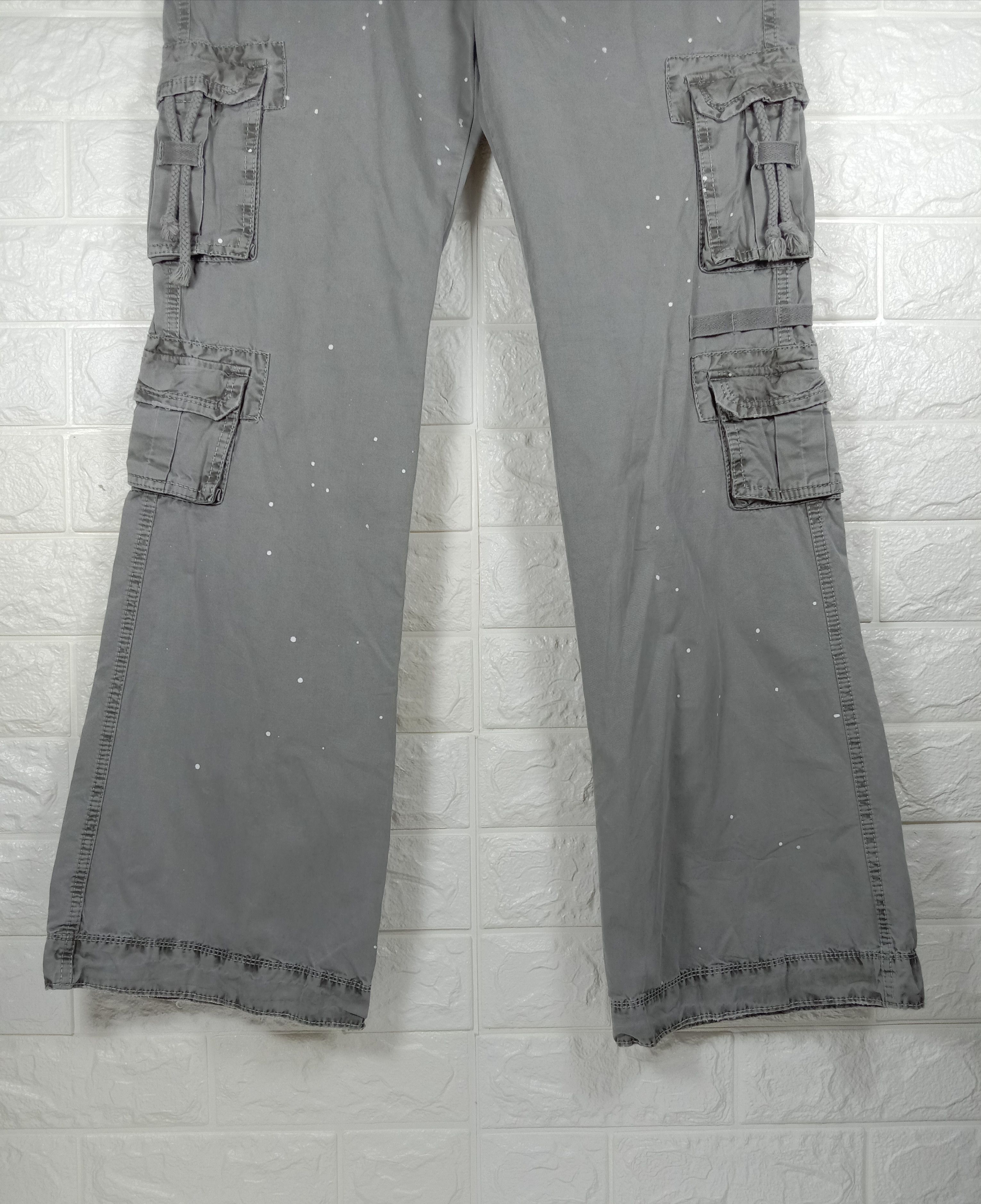 Old Navy Vintage Old Navy Paint Splatter Cargo Flare Pants Size 30" / US 8 / IT 44 - 4 Thumbnail