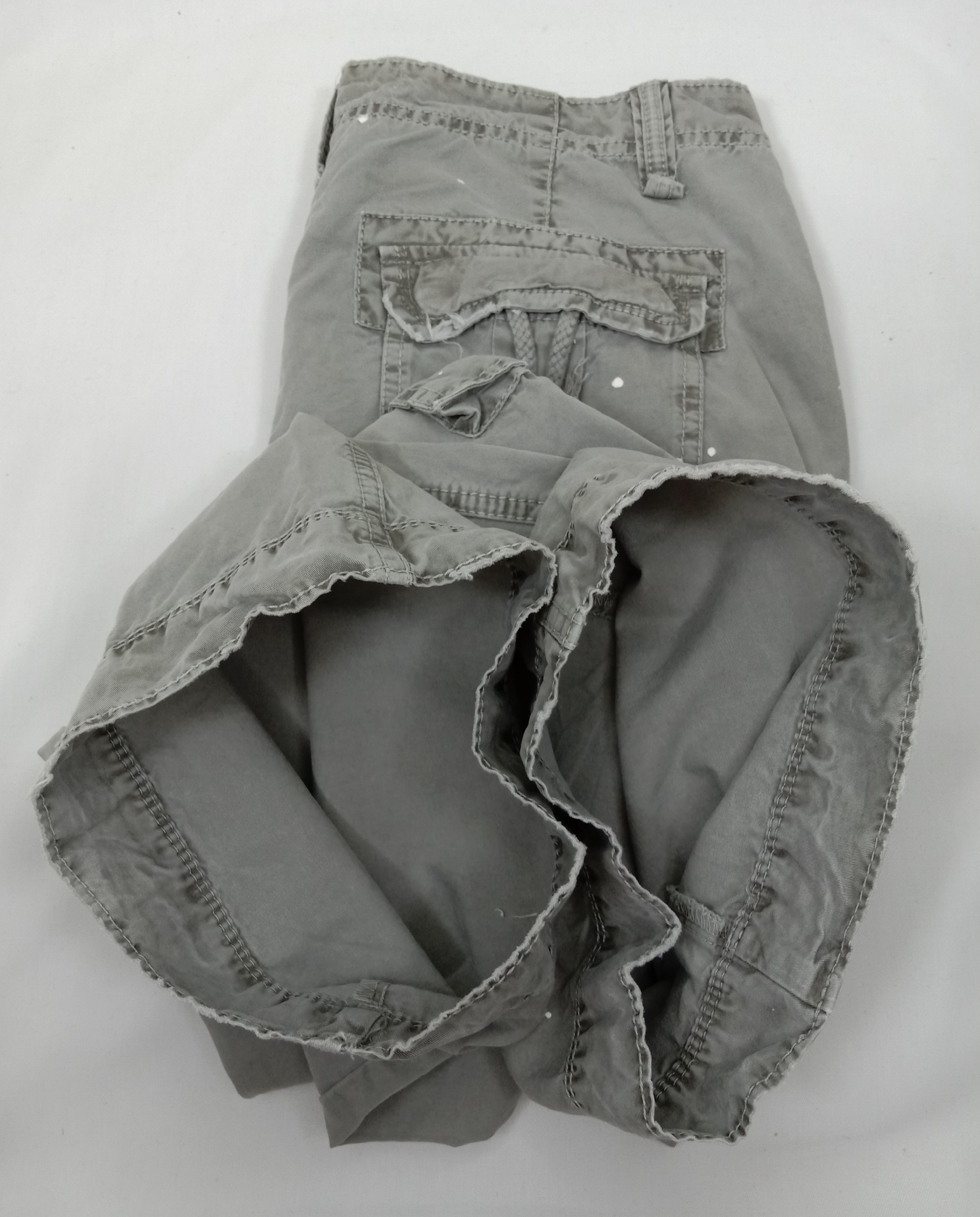 Old Navy Vintage Old Navy Paint Splatter Cargo Flare Pants Size 30" / US 8 / IT 44 - 16 Thumbnail