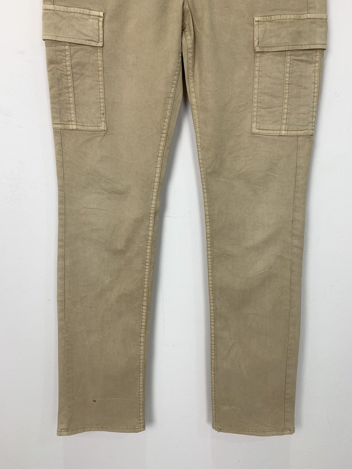 Japanese Brand × Uniqlo UNIQLO Slimfit Khaki Multipocket Tactical Utility CargoPant Size 32" / US 10 / IT 46 - 5 Thumbnail