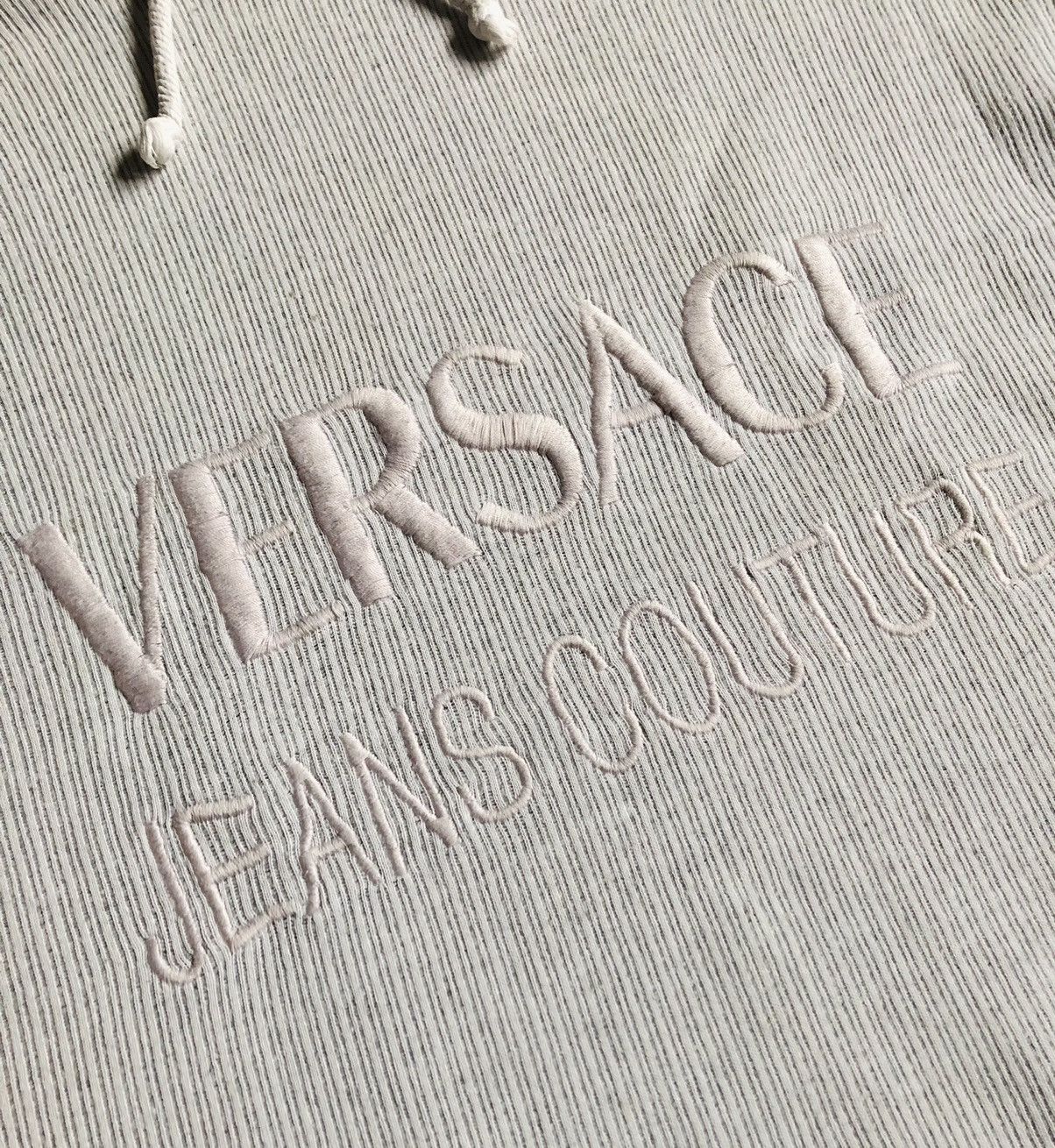 Versace Versace Grey Hoodie Spellout Logo Rare Size US M / EU 48-50 / 2 - 3 Thumbnail