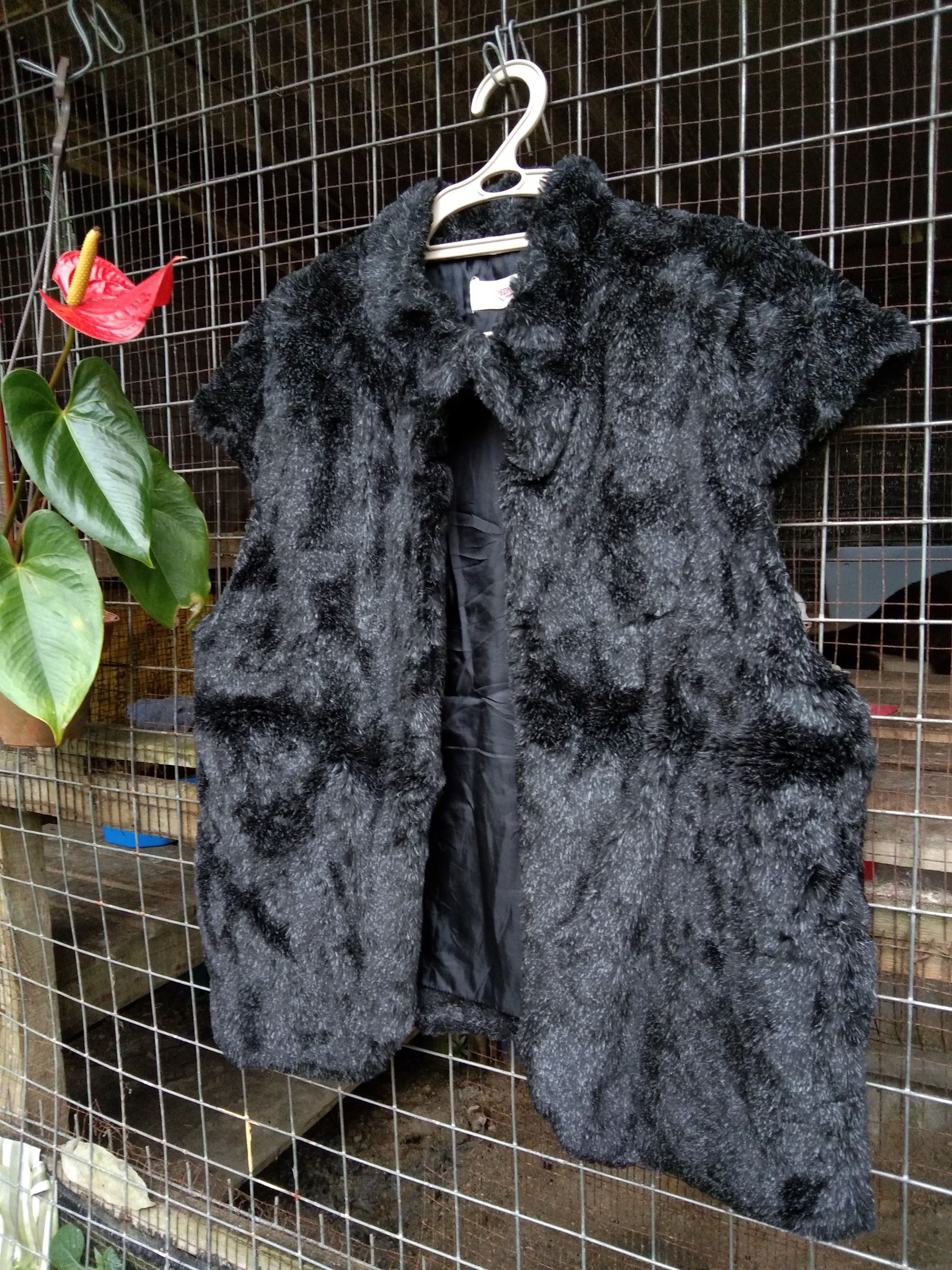 Redmoon VINTAGE REDMOON FAUX FUR VEST JACKET Size M / US 6-8 / IT 42-44 - 2 Thumbnail