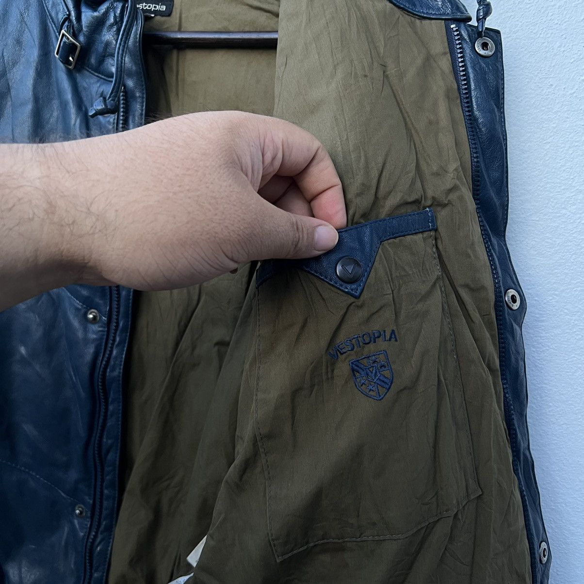 Japanese Brand PUFFER LEATHER JACKET RIDER BIKER PARACHUTE STYLE VESTOPIA Size US L / EU 52-54 / 3 - 16 Thumbnail