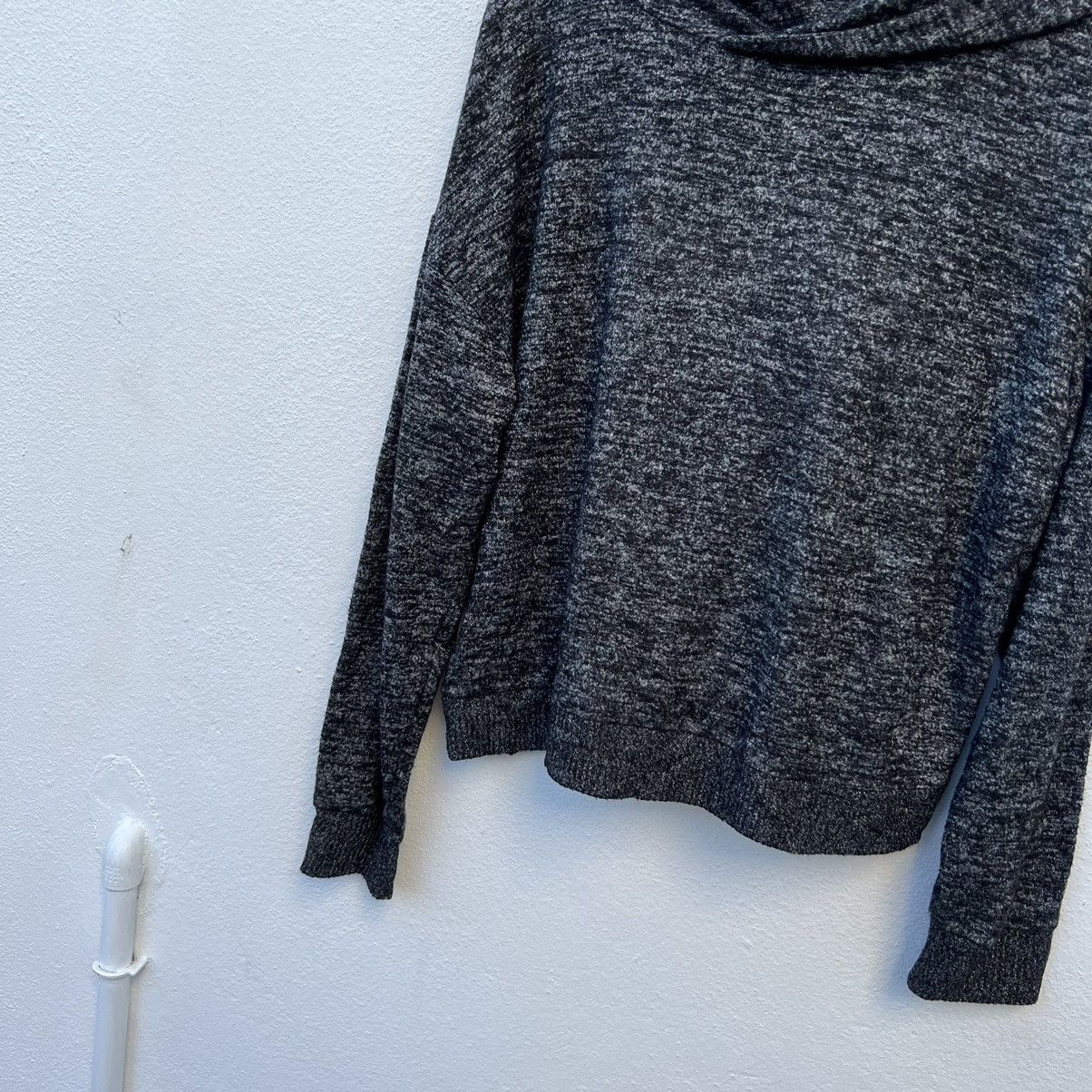 Gap VINTAGE GAP HOODIE GENTLY USED Size US S / EU 44-46 / 1 - 3 Thumbnail