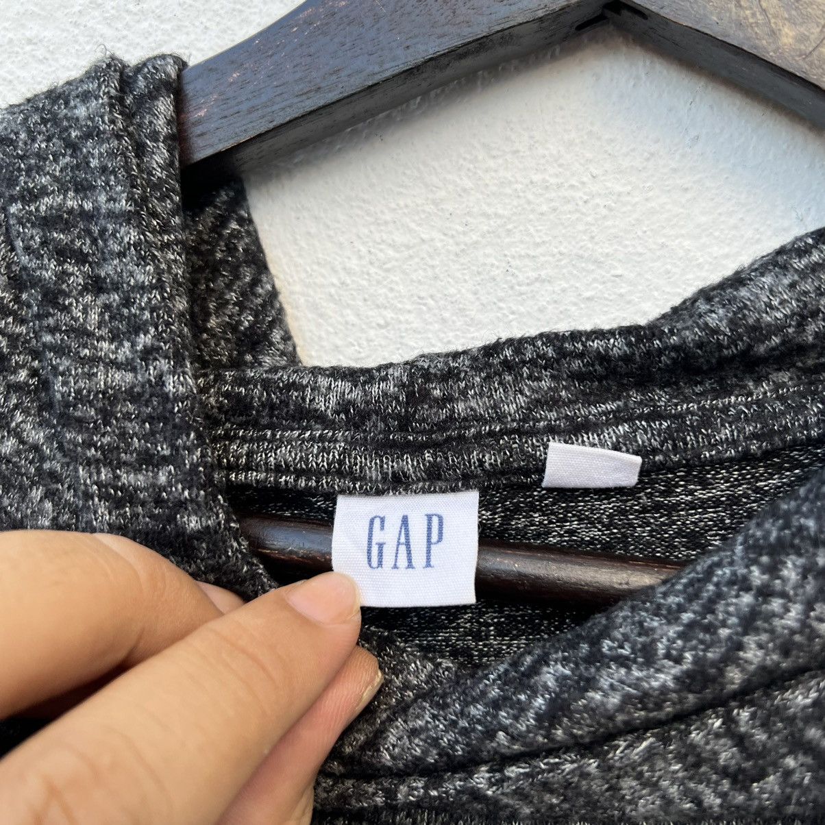 Gap VINTAGE GAP HOODIE GENTLY USED Size US S / EU 44-46 / 1 - 9 Thumbnail