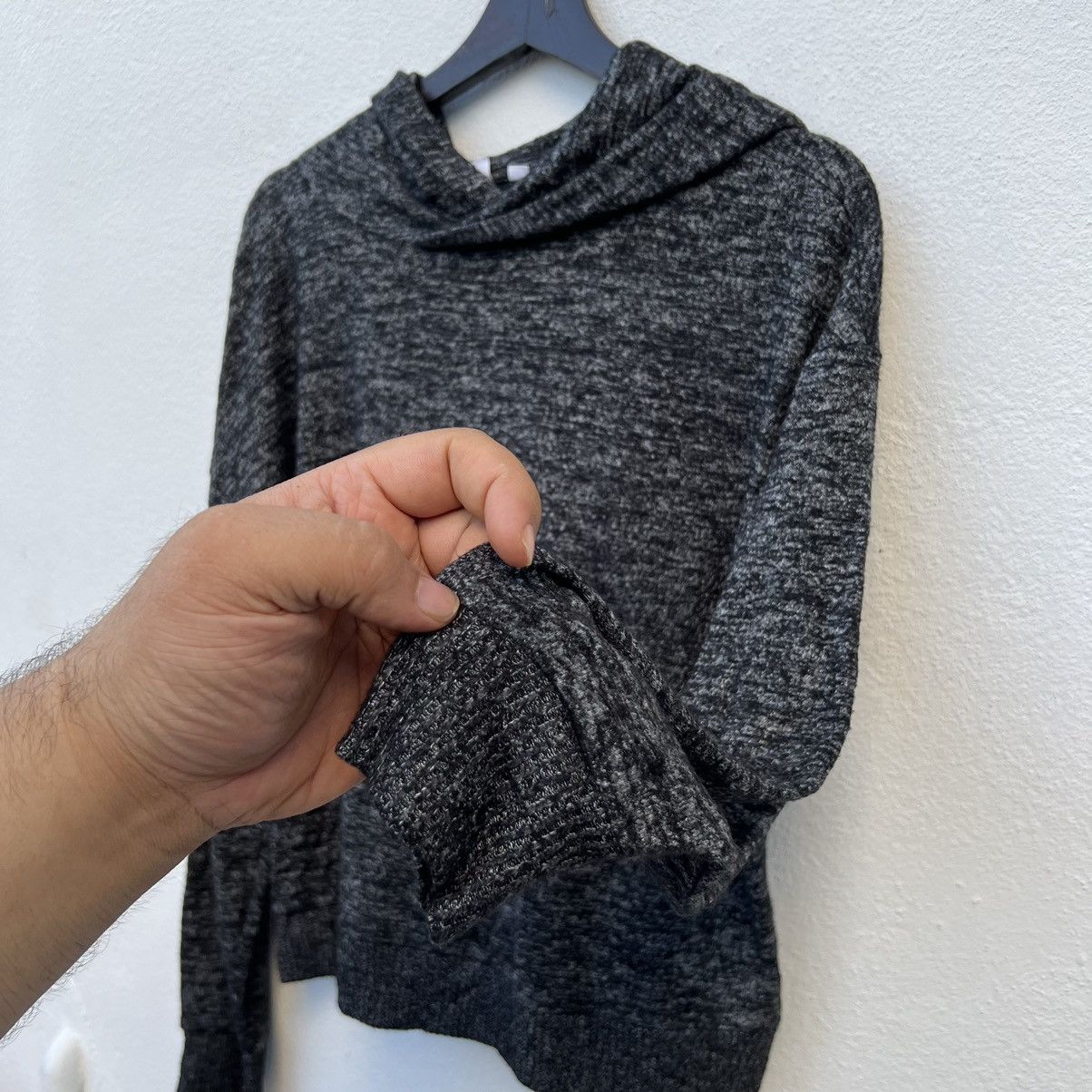 Gap VINTAGE GAP HOODIE GENTLY USED Size US S / EU 44-46 / 1 - 5 Thumbnail