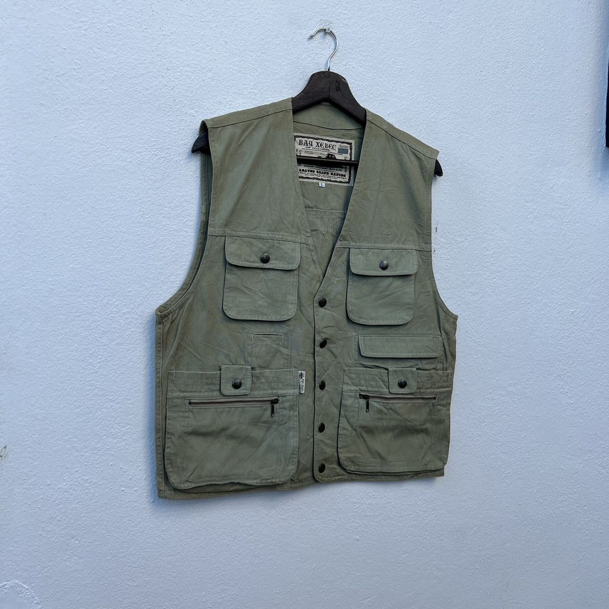 Japanese Brand VINTAGE BAY XEBEC UTILITY CARGO VEST MULTI POCKET Size US L / EU 52-54 / 3 - 5 Thumbnail