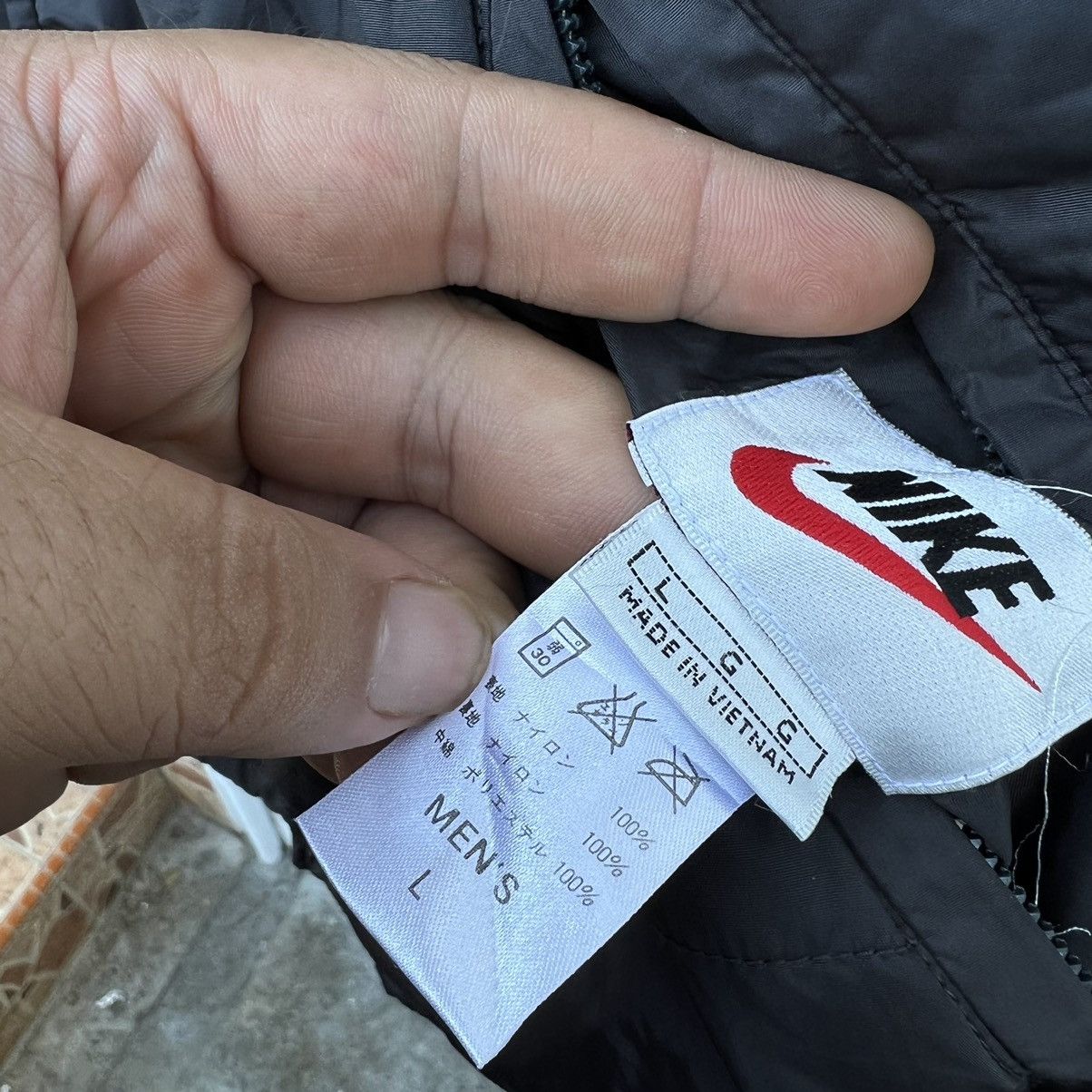 Nike VINTAGE NIKE LIGHT PUFFER DOWN REVERSIBLE JACKET Size US L / EU 52-54 / 3 - 17 Thumbnail
