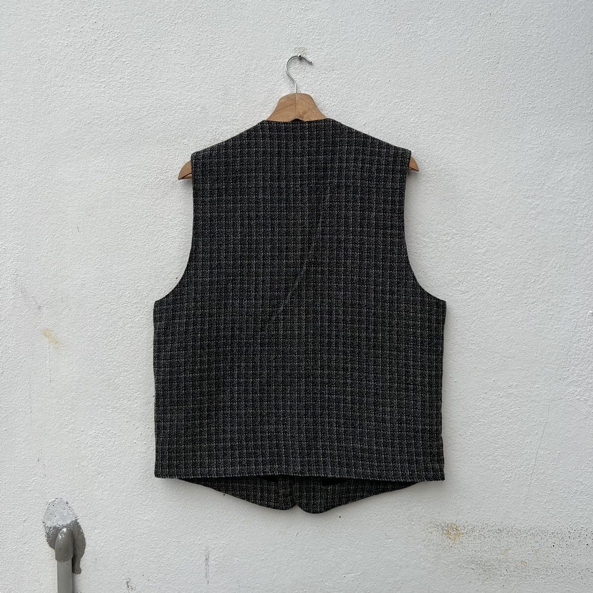 Japanese Brand TARTAN DESIGN TANK TOP VEST UNIQLO Size US L / EU 52-54 / 3 - 6 Thumbnail