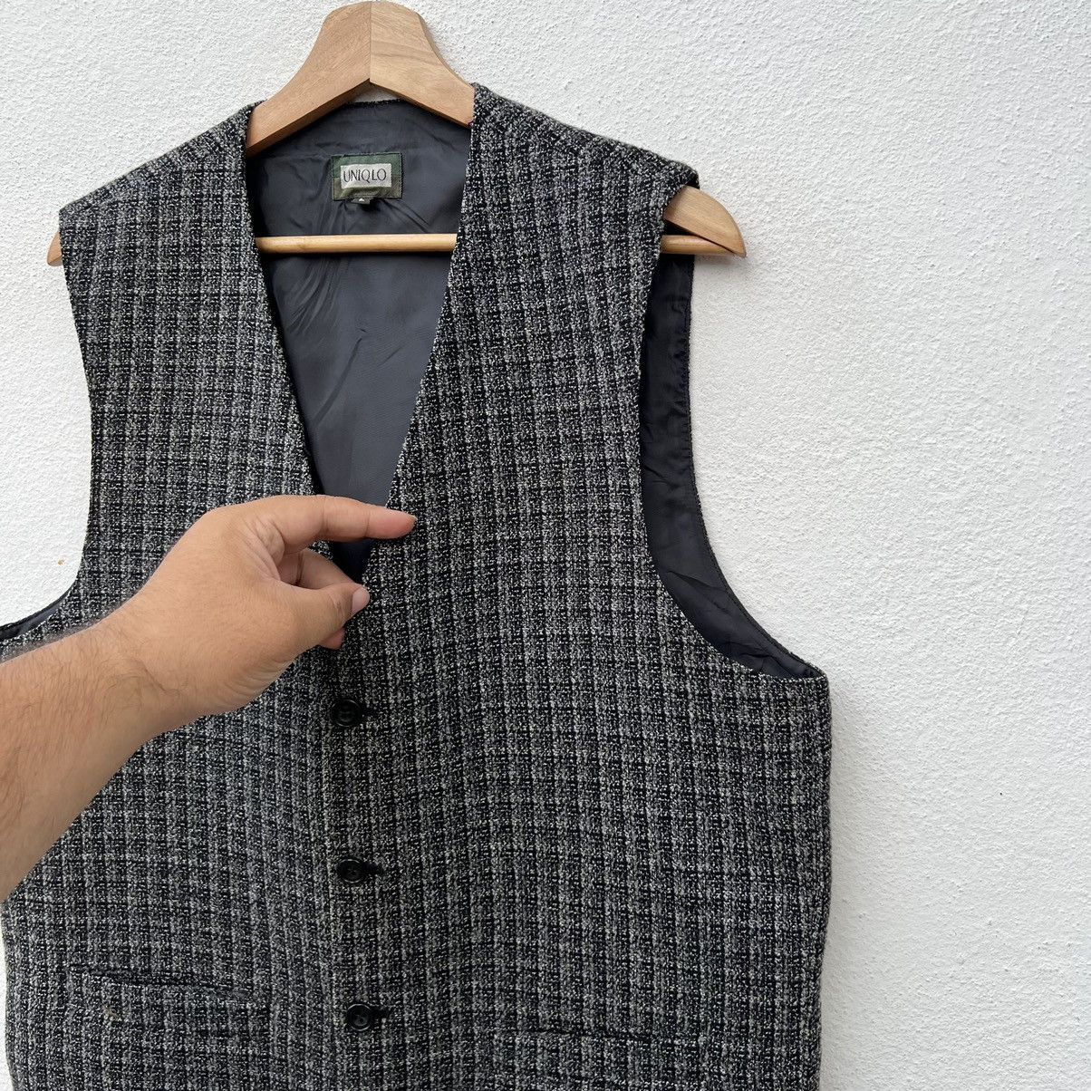 Japanese Brand TARTAN DESIGN TANK TOP VEST UNIQLO Size US L / EU 52-54 / 3 - 5 Thumbnail