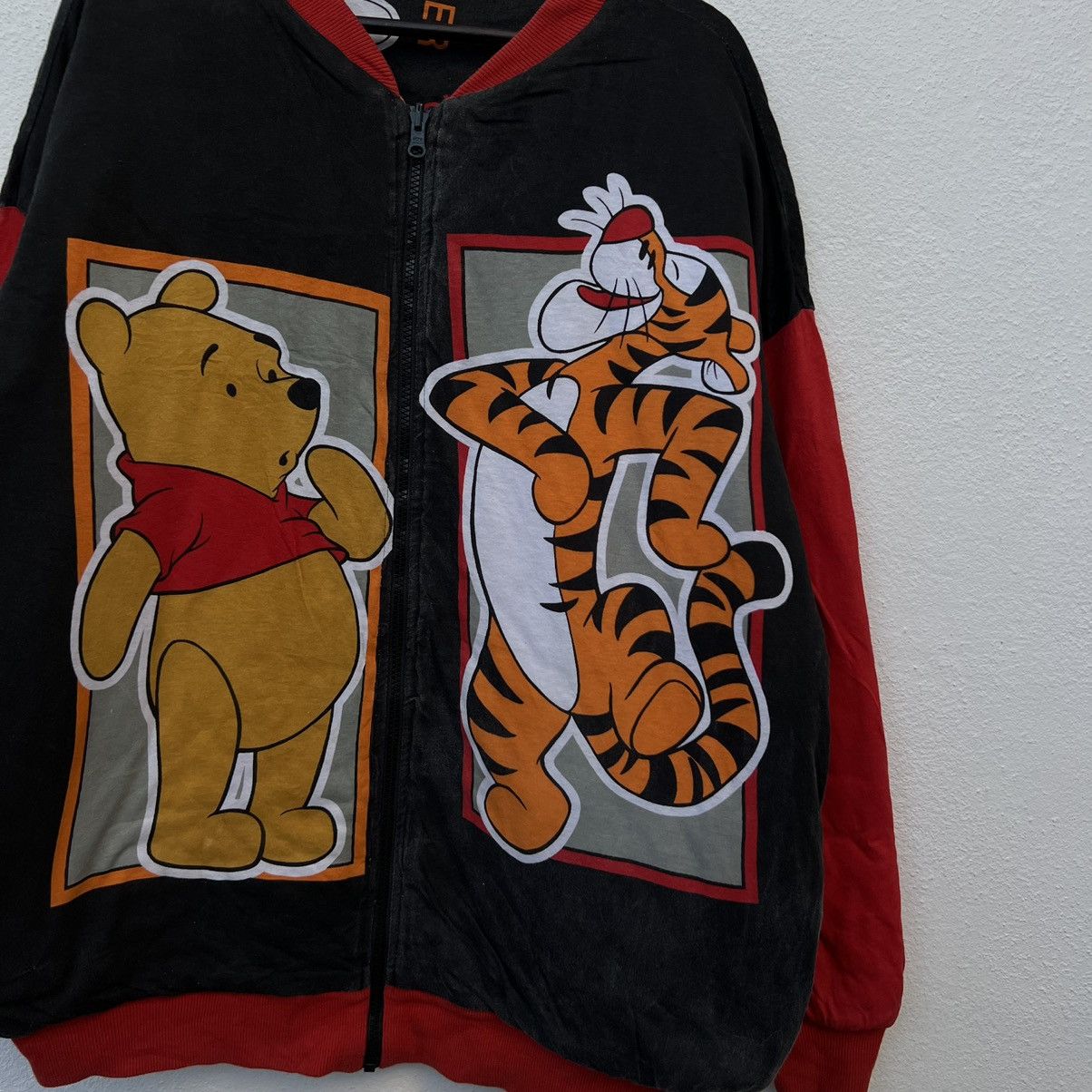 Cartoon Network WINNIE THE POOH REVERSIBLE BOMBER JACKET OVER PRINT BIG LOGO Size US L / EU 52-54 / 3 - 4 Thumbnail