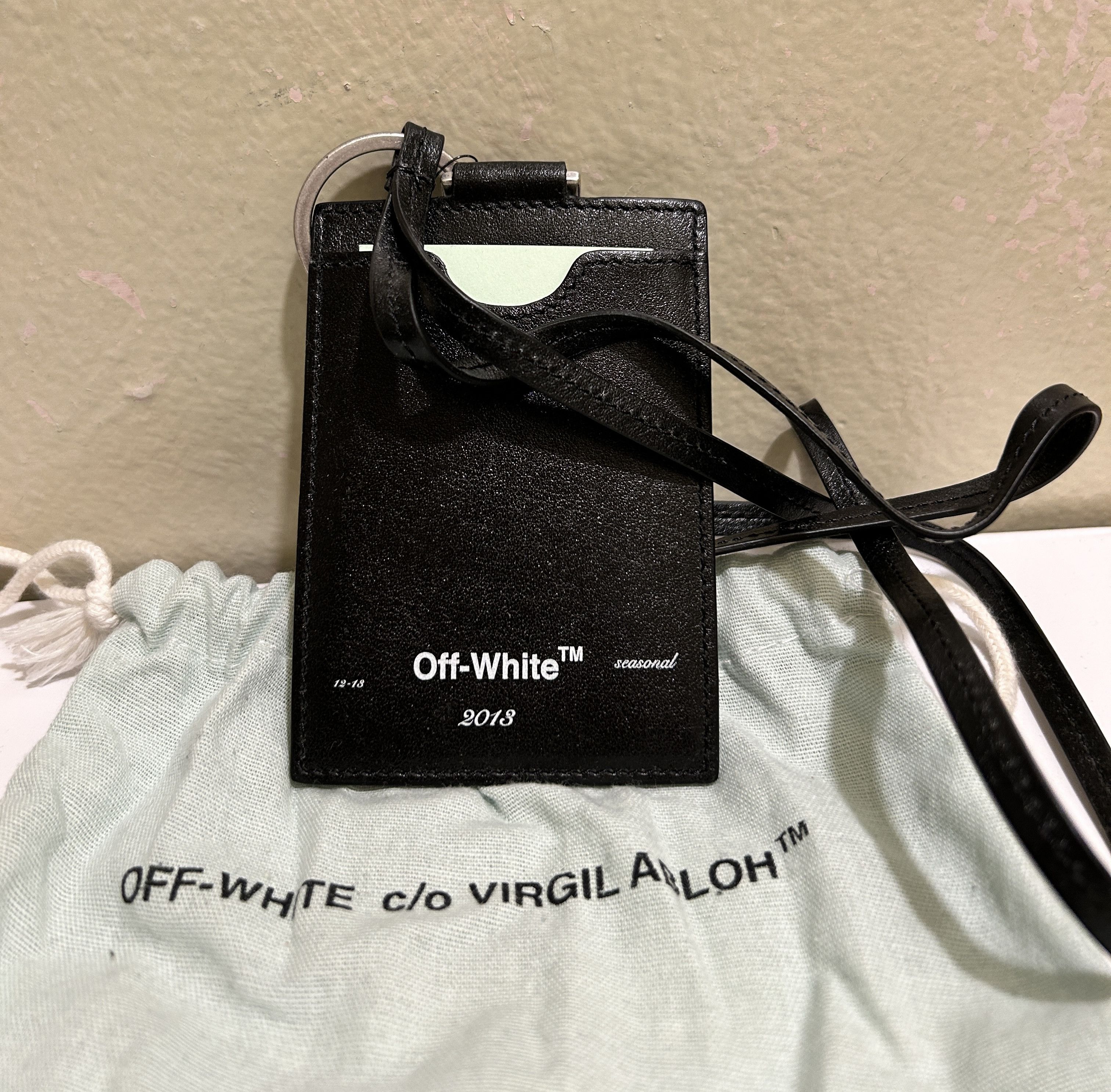 Off-White badge holder black leather lanyard Cardholder Passport Size ONE SIZE - 3 Thumbnail