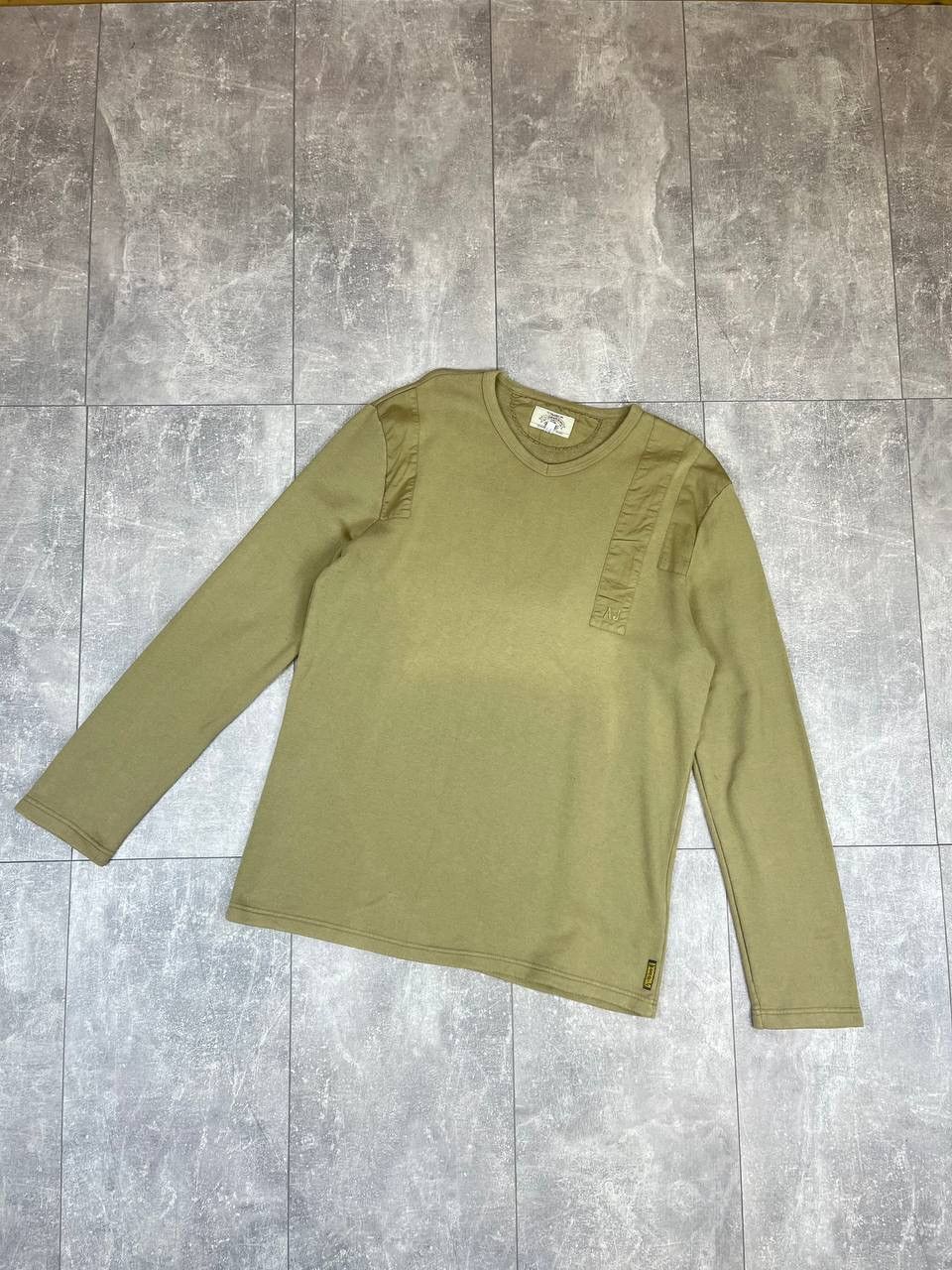 Giorgio Armani Men’s vintage sweatshirt Armani Jeans Size US XL / EU 56 / 4 - 2 Thumbnail