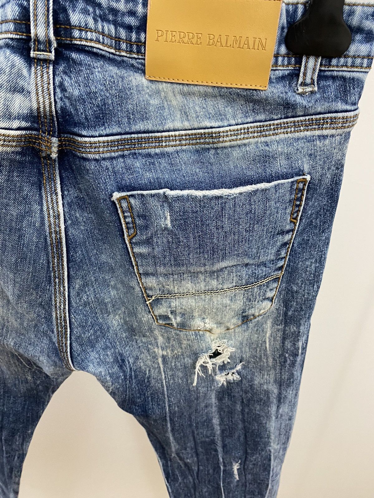 Balmain × Pierre Balmain BALMAIN Pret-a-Porte Destroyed Jeans Size US 34 / EU 50 - 11 Thumbnail