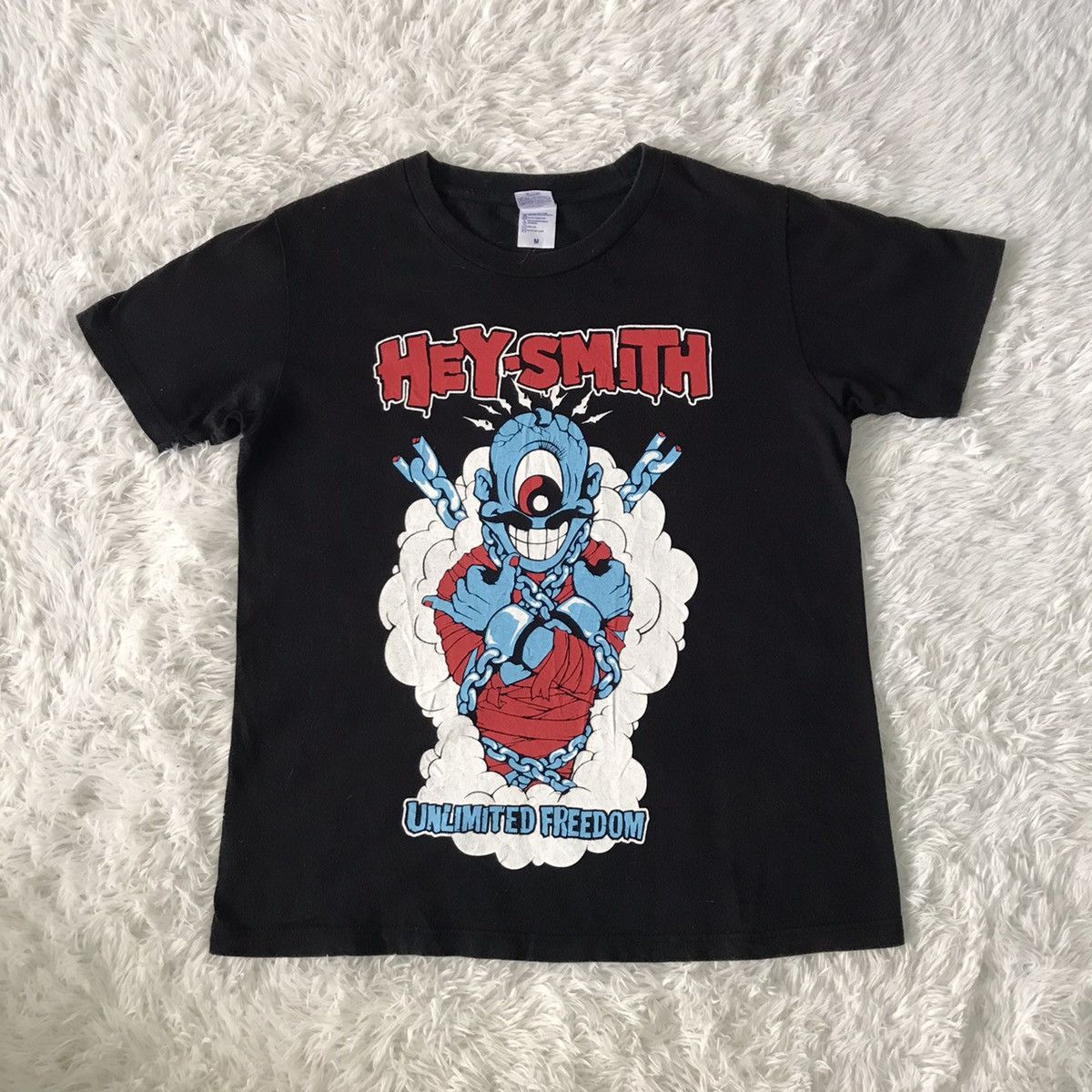 Band Tees Hey Smith Limited Freedom Tour 2011 tshirt Size US M / EU 48-50 / 2 - 19 Thumbnail