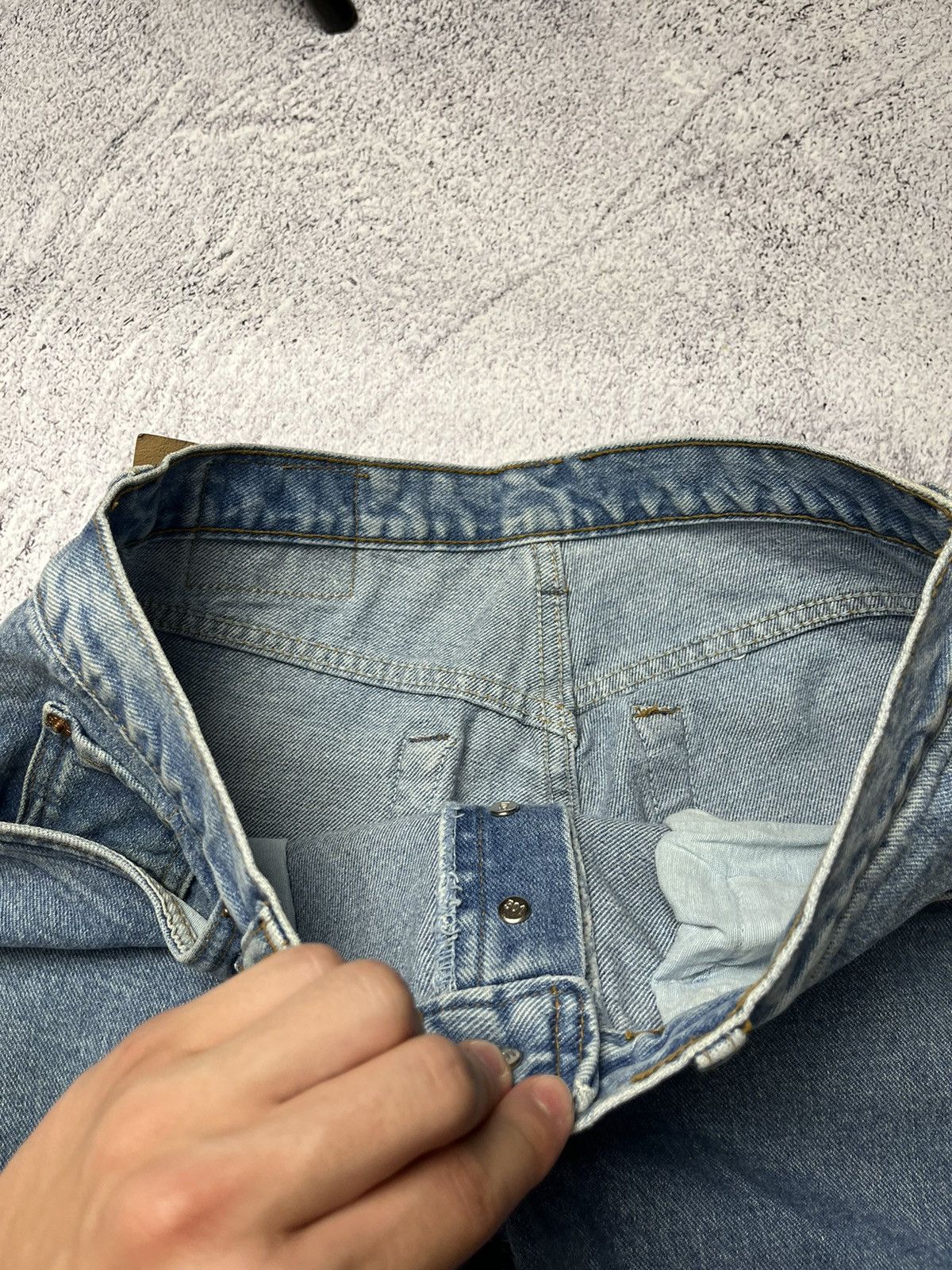 Jean Vintage Levis 501 90s made in usa sunfaded distressed blue Size US 32 / EU 48 - 6 Thumbnail