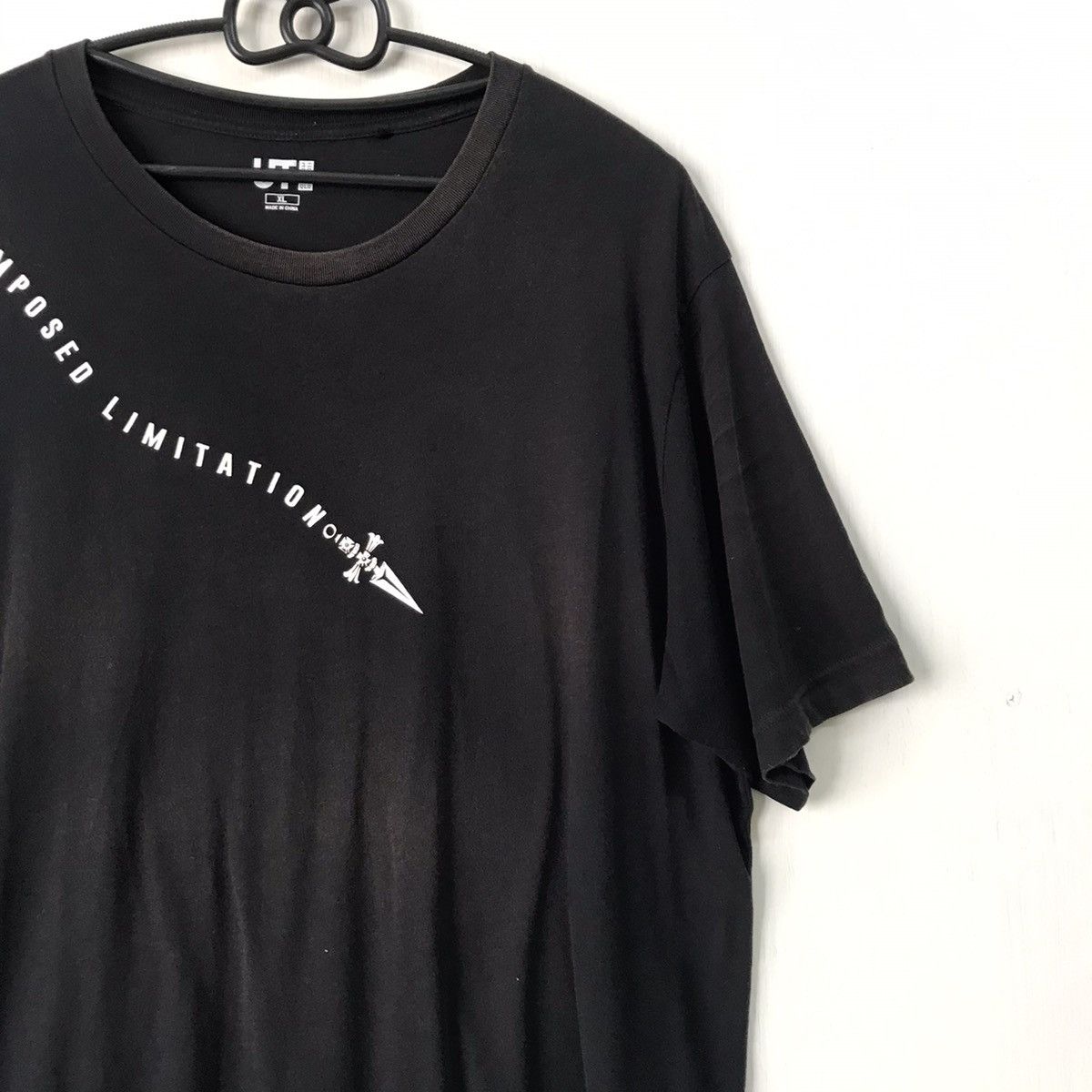 Anime Curarpikt hunter x hunter tshirt (faded) Size US L / EU 52-54 / 3 - 6 Thumbnail