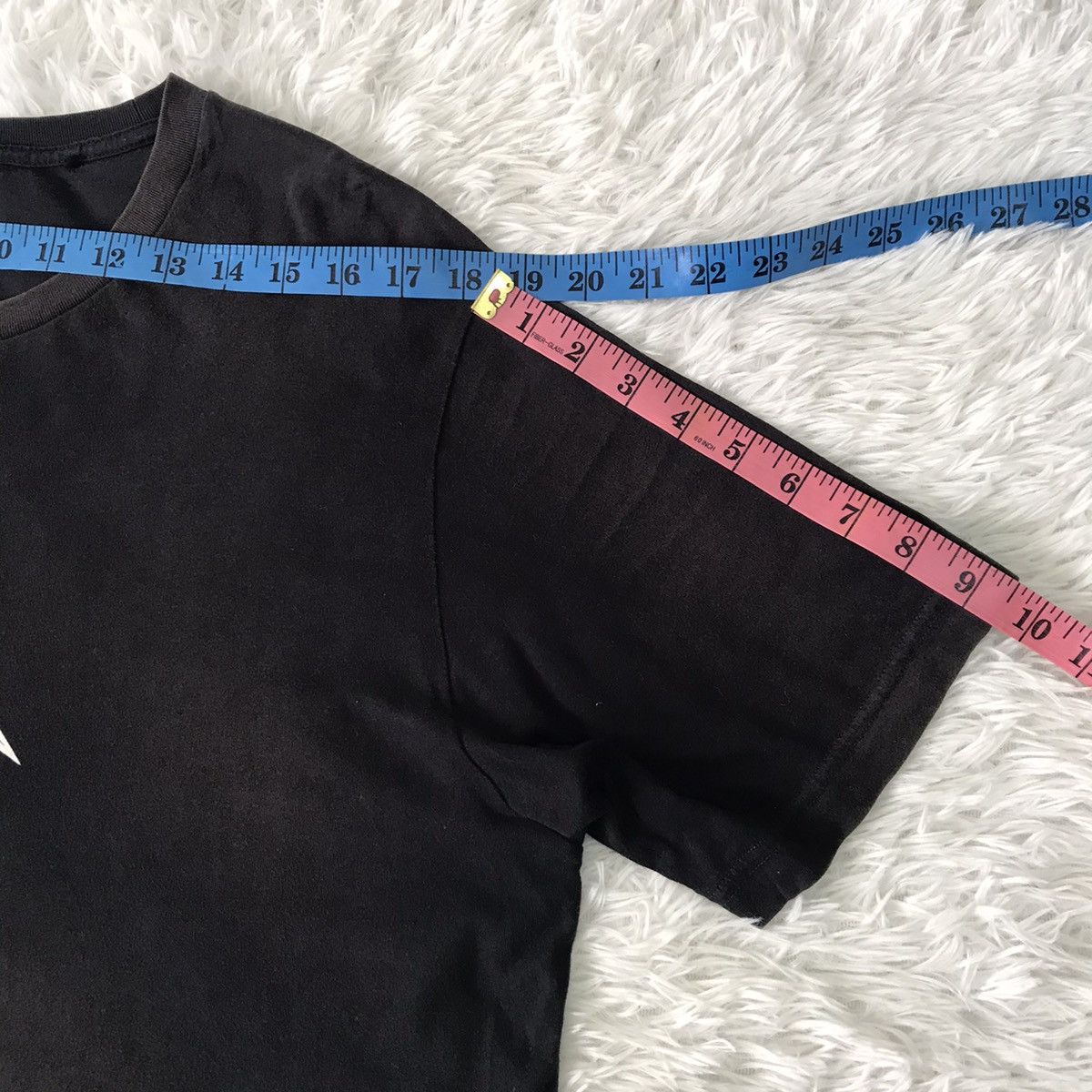 Anime Curarpikt hunter x hunter tshirt (faded) Size US L / EU 52-54 / 3 - 17 Thumbnail