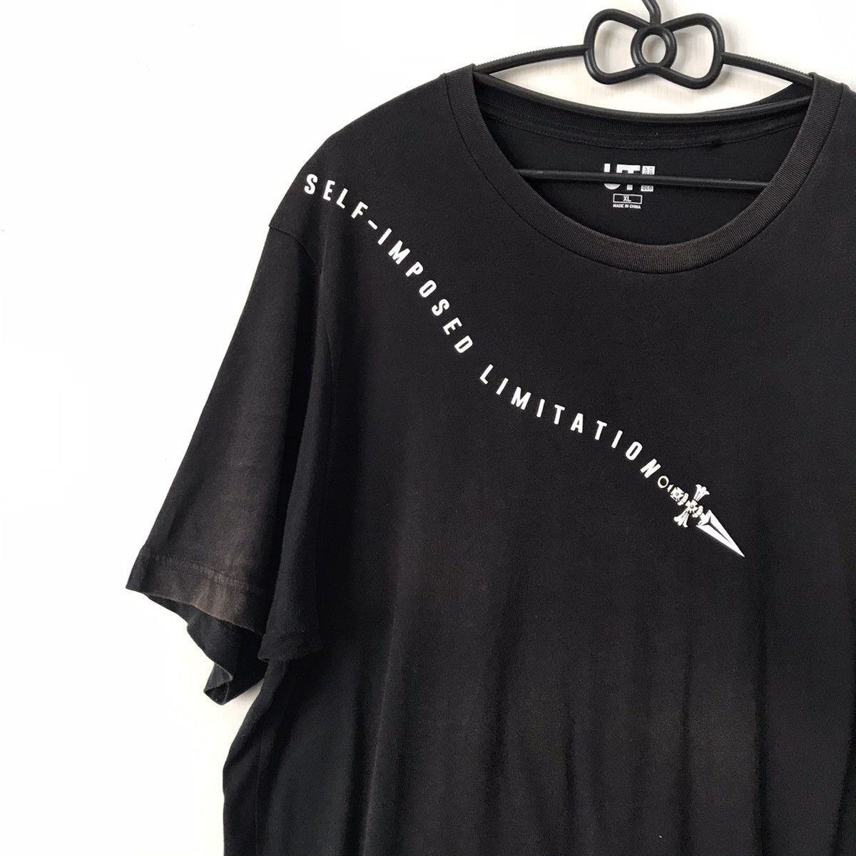 Anime Curarpikt hunter x hunter tshirt (faded) Size US L / EU 52-54 / 3 - 3 Thumbnail