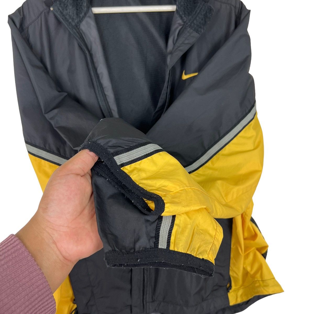 Nike × Vintage 🔥 VINTAGE NIKE YELLOW BLACK LIGHT JACKET Size US L / EU 52-54 / 3 - 9 Thumbnail