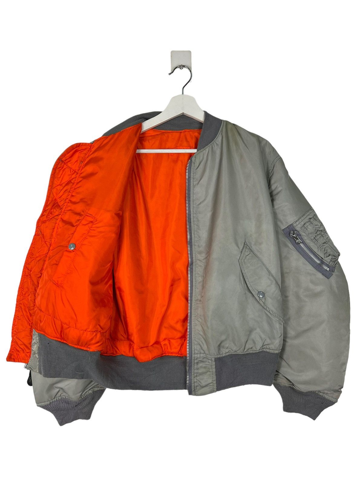 Alpha Industries 🔥 VINTAGE RIOT ALPHA BOMBER JACKET Size US L / EU 52-54 / 3 - 7 Thumbnail