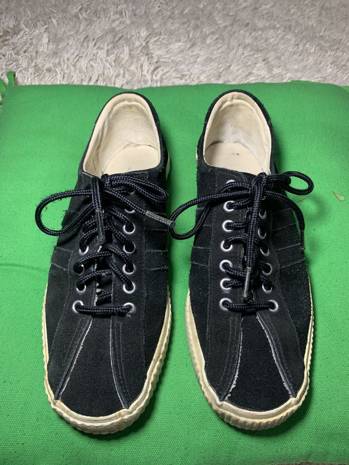 Comme des Garcons × Japanese Brand CDG Low Sneakers Leather Back Made In Japan Size US 8 / EU 41 - 1 Thumbnail