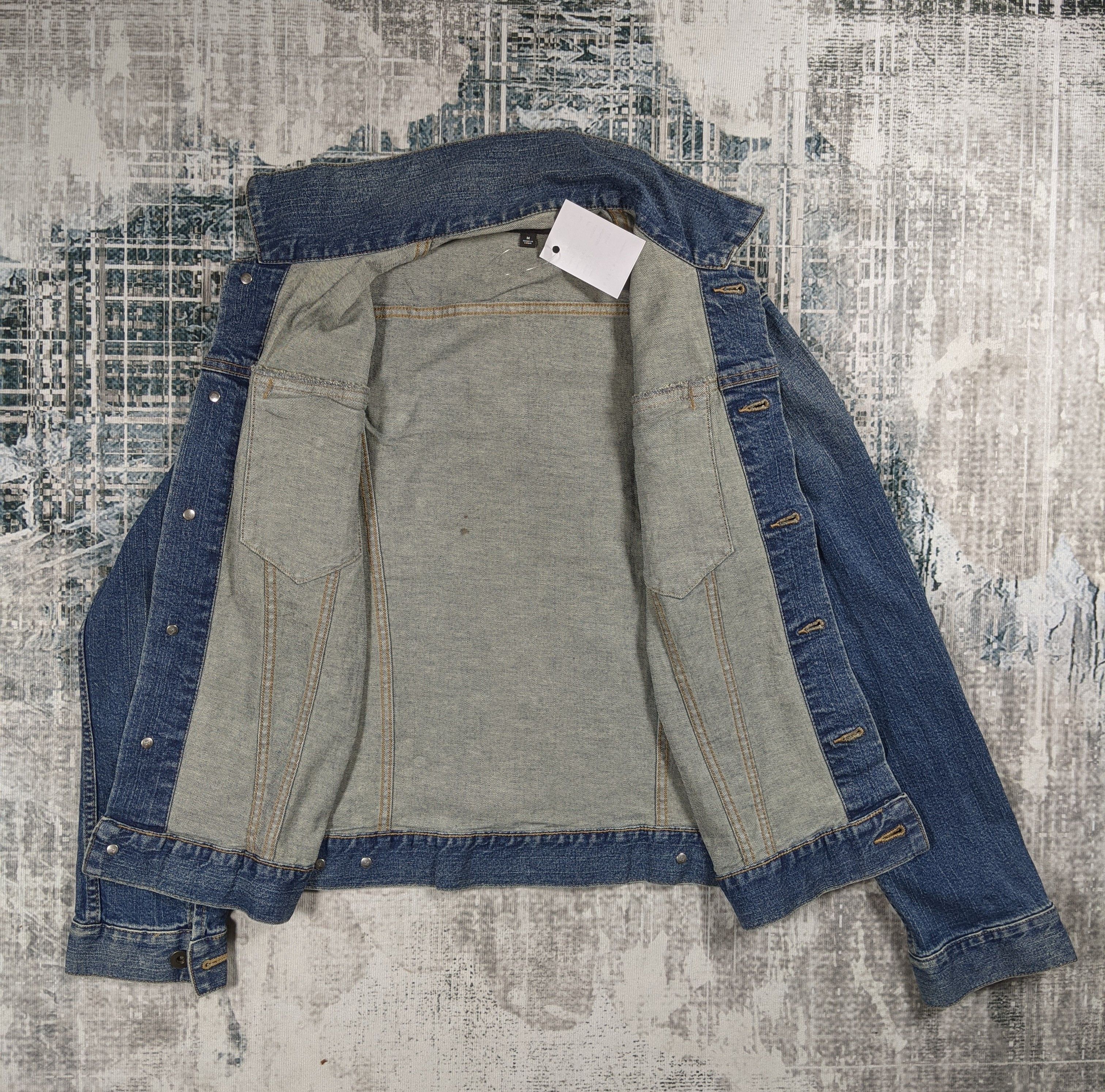 Uniqlo Uniqlo Denim Trucker Jacket Medium Wash Size US M / EU 48-50 / 2 - 3 Thumbnail