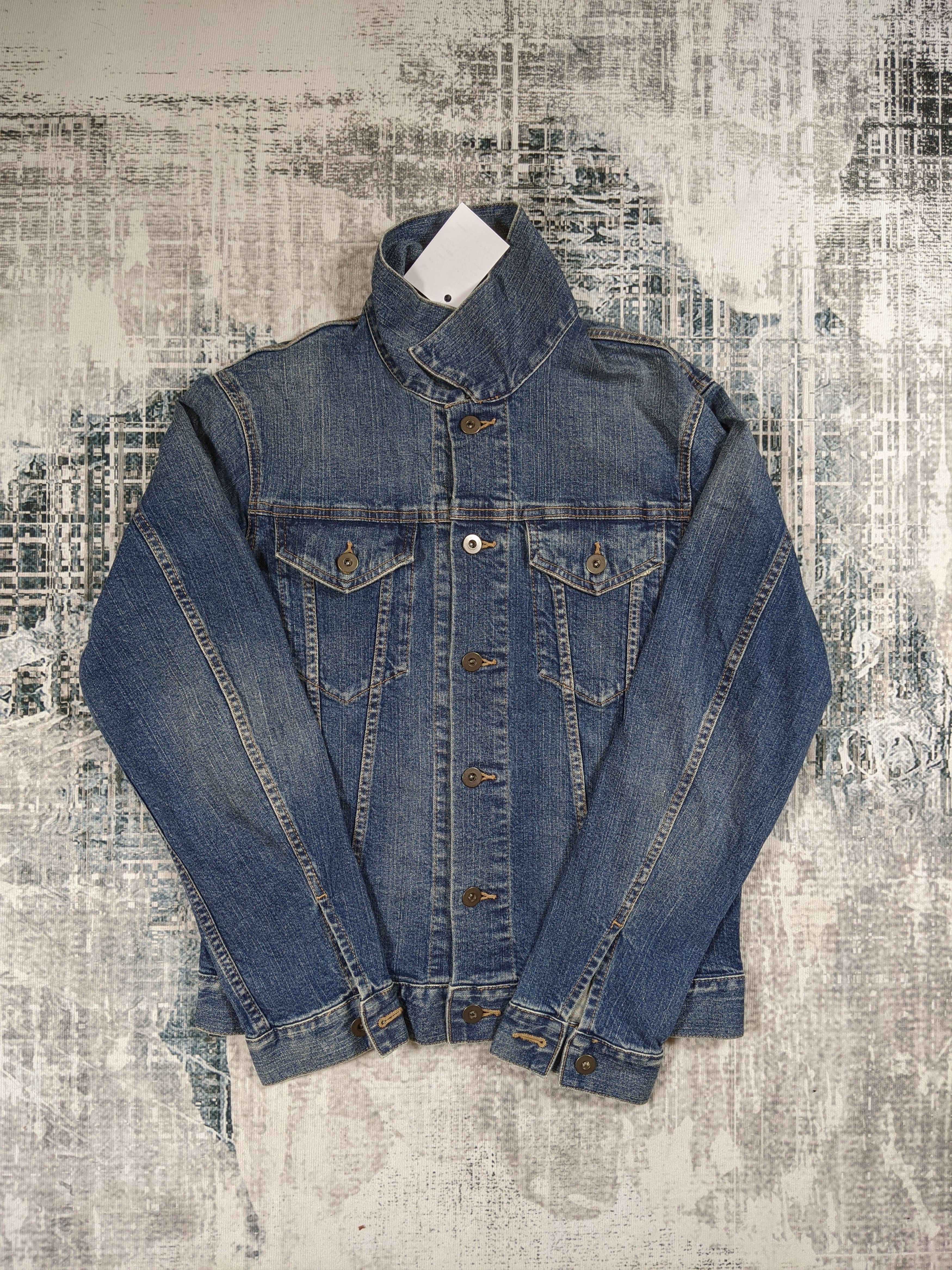 Uniqlo Uniqlo Denim Trucker Jacket Medium Wash Size US M / EU 48-50 / 2 - 1 Thumbnail