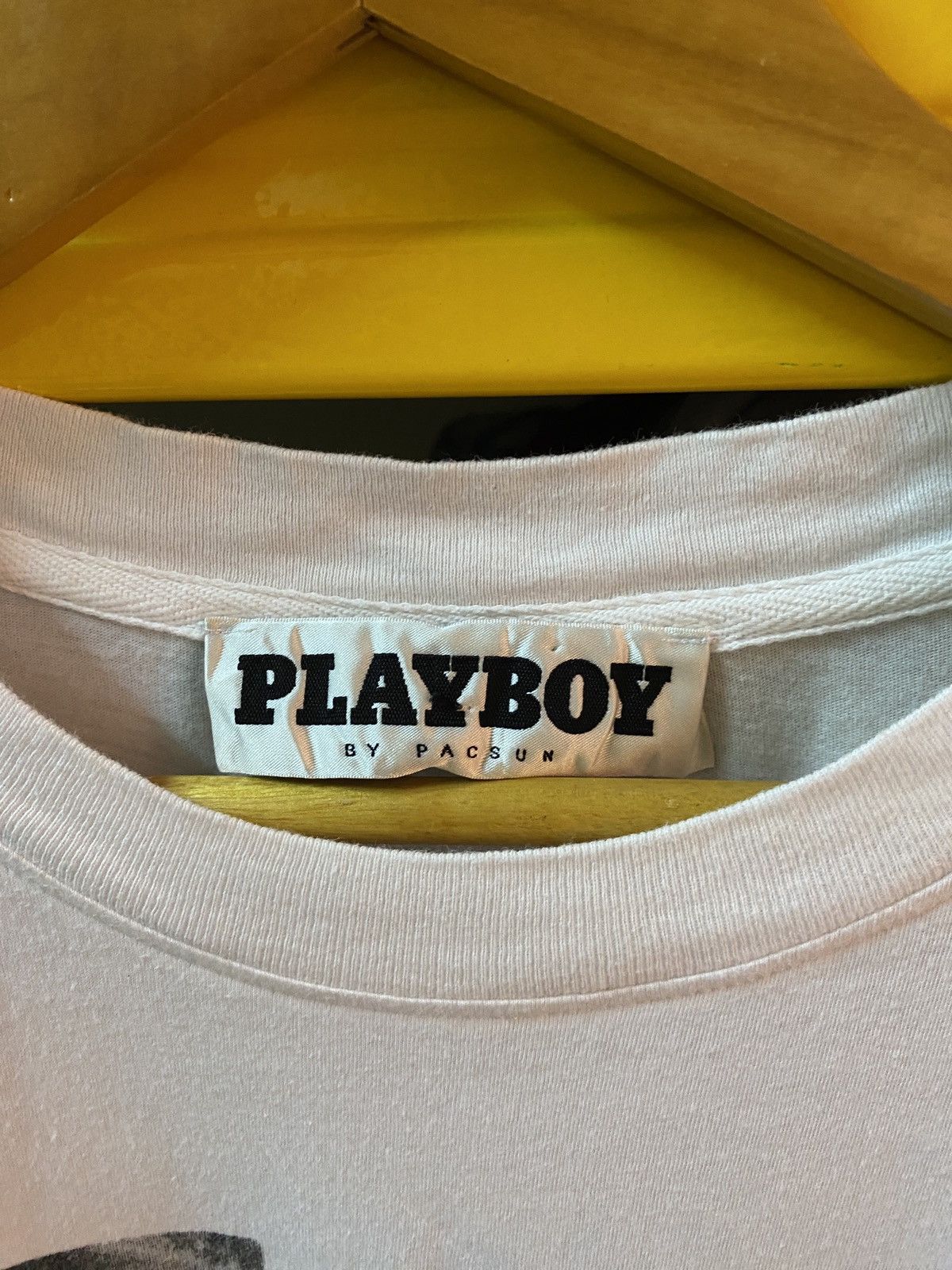 Playboy Vintage Playboy by pacsun Photographer Magazine casting call Size US L / EU 52-54 / 3 - 8 Thumbnail