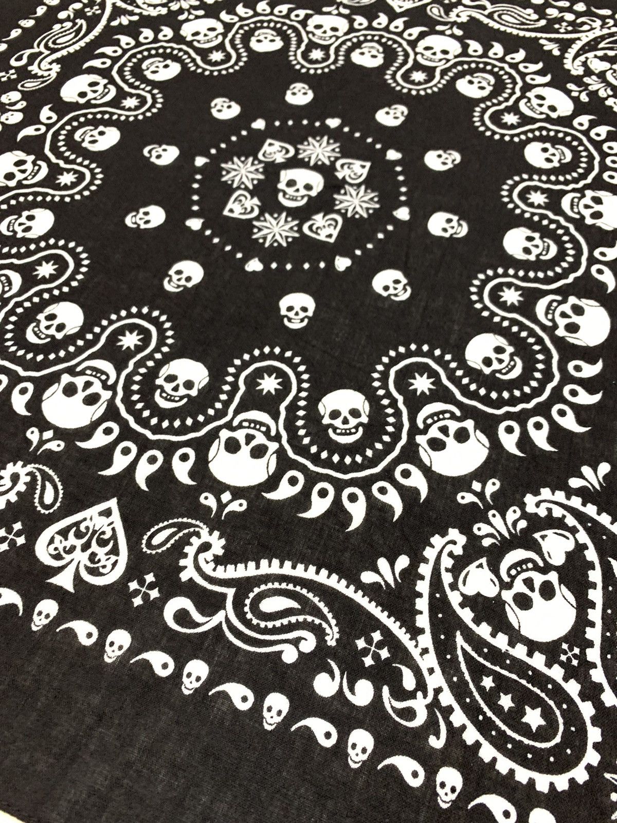 Other SKULLS FULLPRINT BANDANA SCARF RARE Size ONE SIZE - 4 Thumbnail