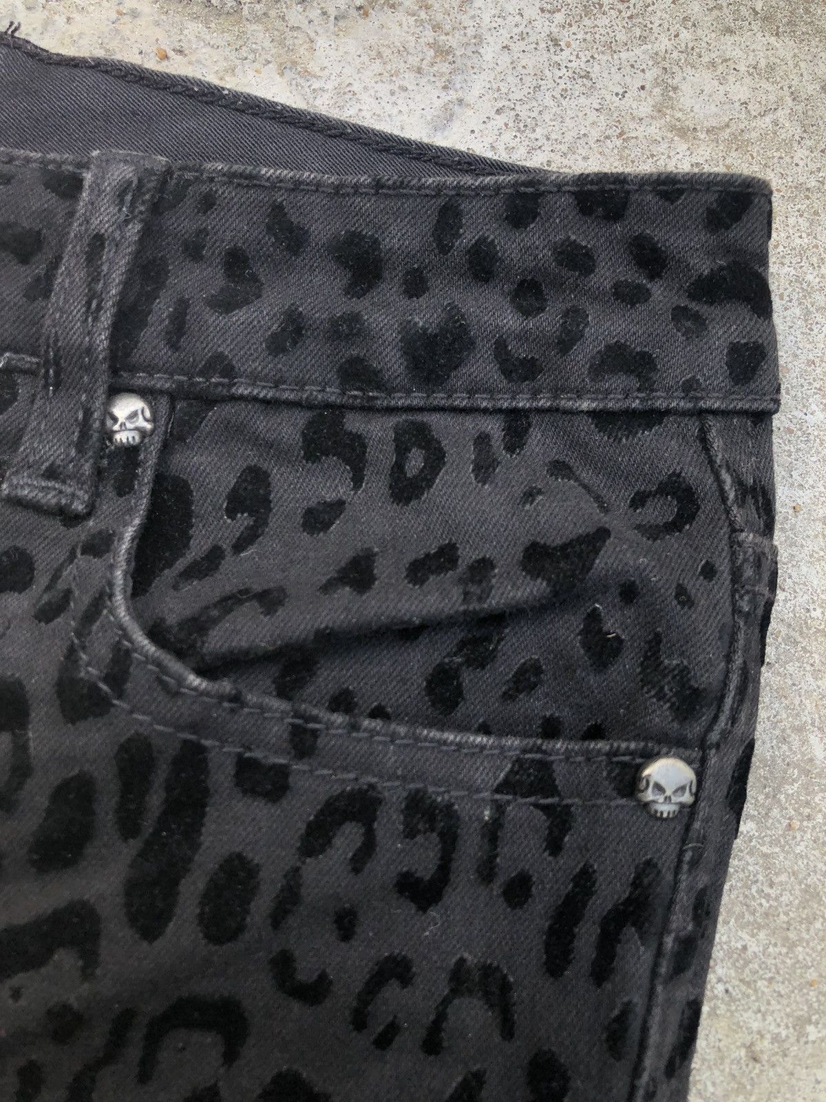 If Six Was Nine Tripp NYC Leopard Skull Black Pants Size US 27 - 6 Thumbnail