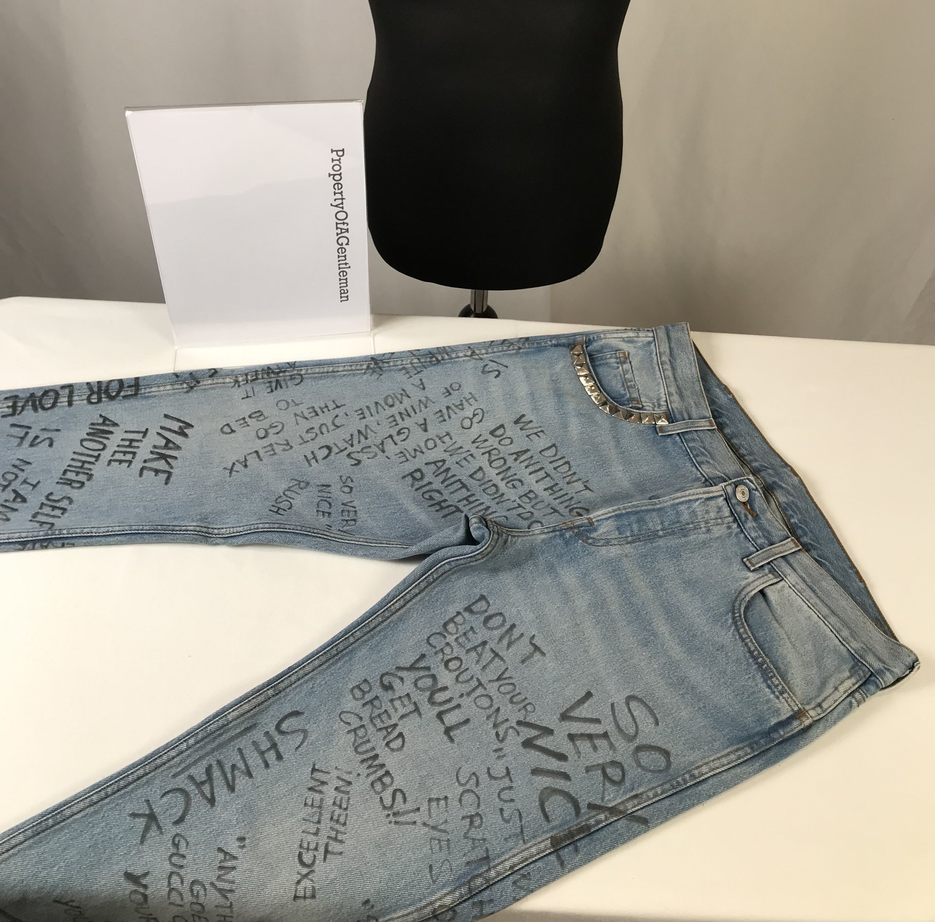 Gucci Gucci Blue Jeans With Handwritten Text Print Size US 33 - 1 Thumbnail