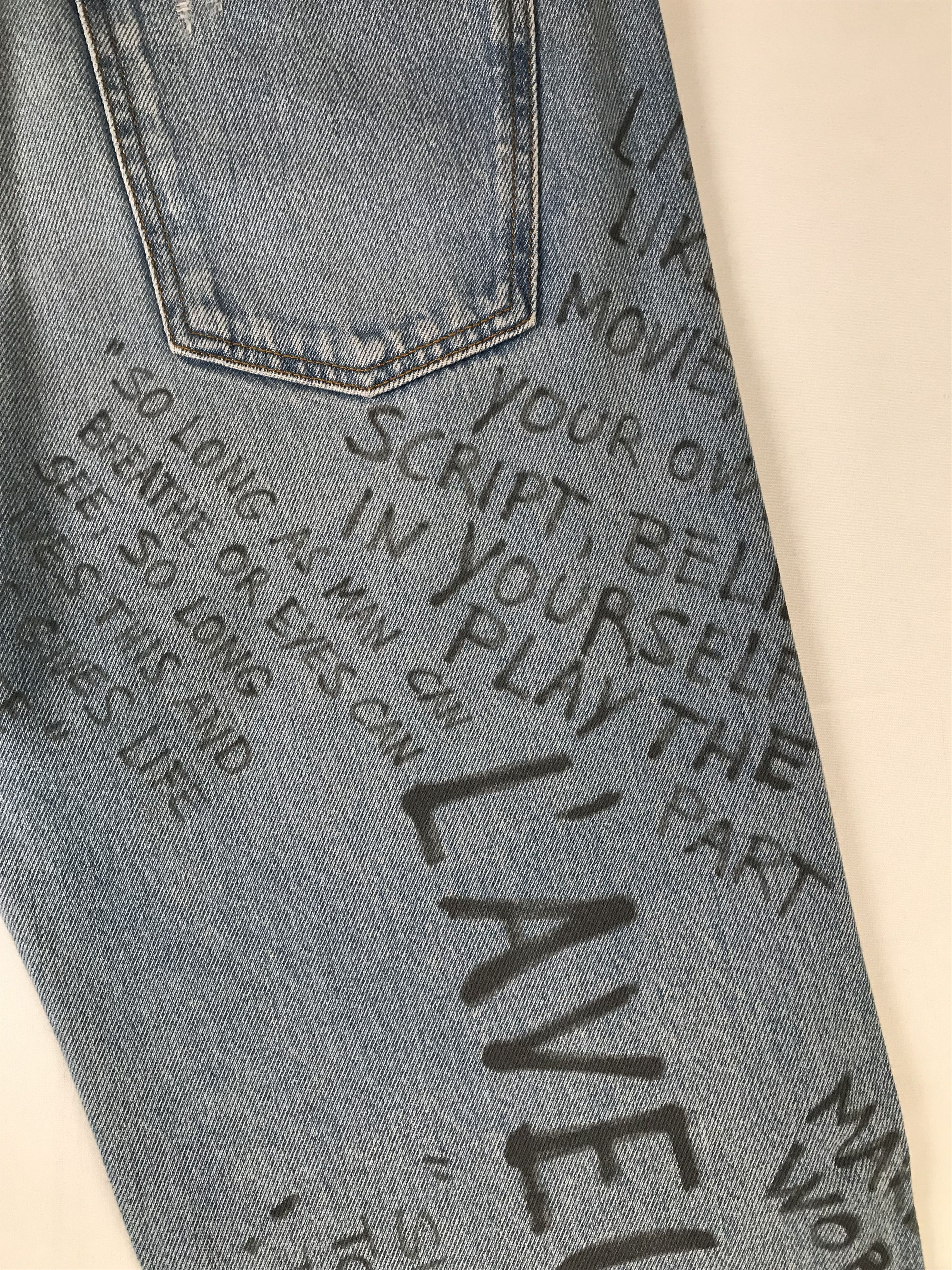Gucci Gucci Blue Jeans With Handwritten Text Print Size US 33 - 7 Thumbnail