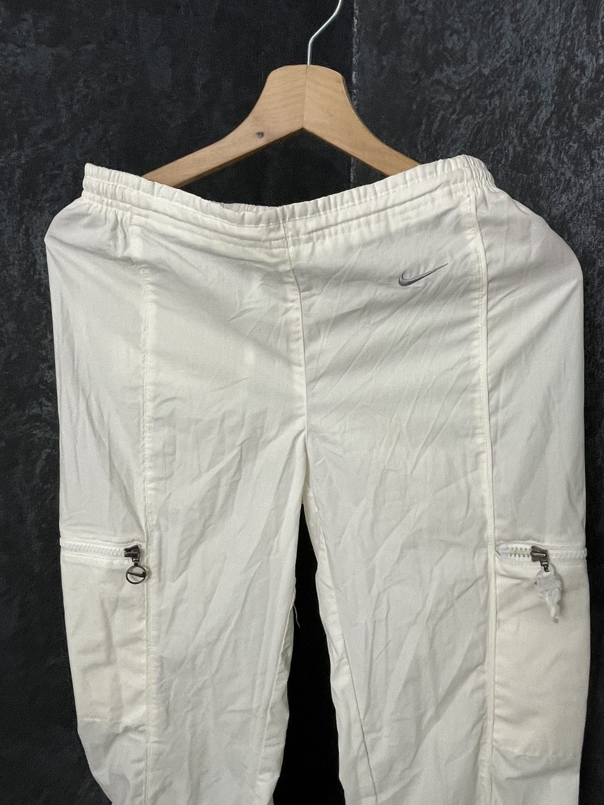 Nike × Vintage Nike y2k nylon track pants Size 26" / US 2 / IT 38 - 2 Thumbnail