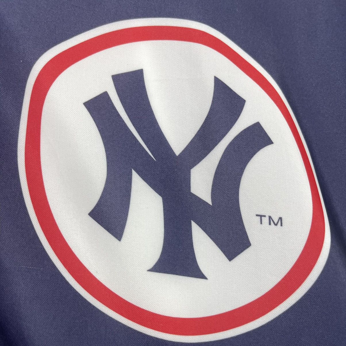 MLB 90s MLB New York Yankees Big Logo Light Jacket Size M Size US M / EU 48-50 / 2 - 12 Thumbnail