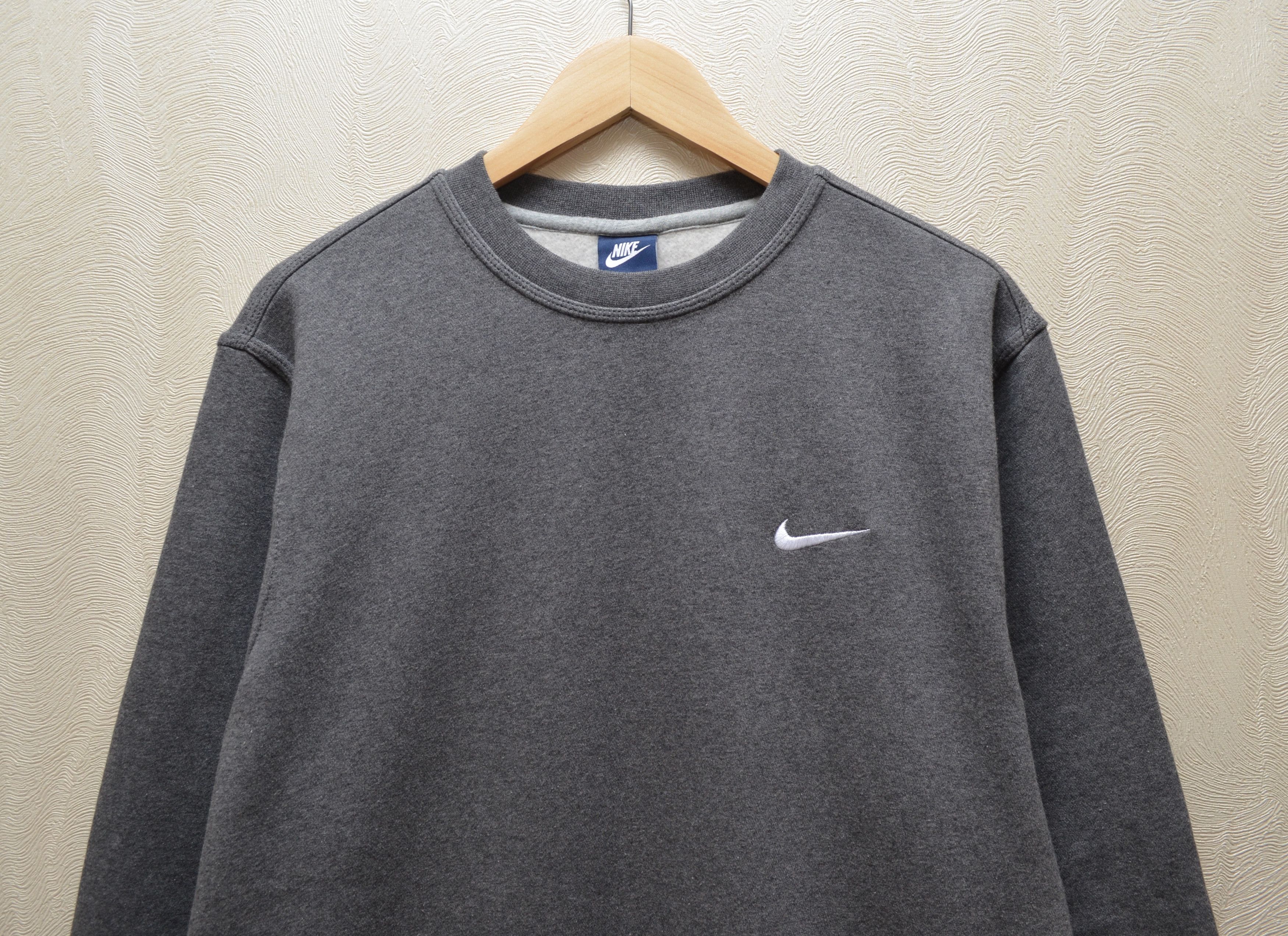 Nike × Vintage Nike Embroided Logo Sweatshirt Grey Size XL Size US XL / EU 56 / 4 - 2 Thumbnail
