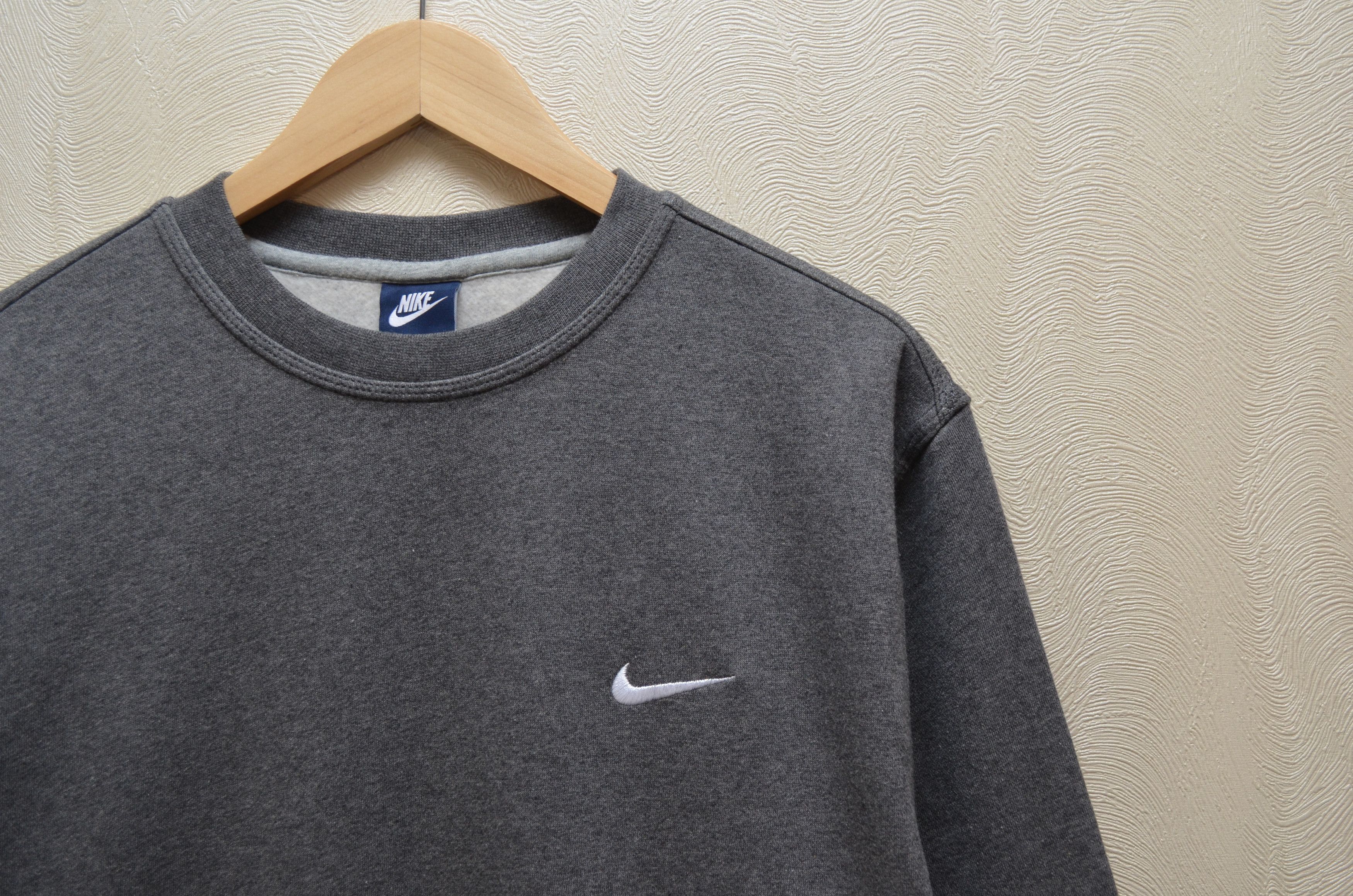 Nike × Vintage Nike Embroided Logo Sweatshirt Grey Size XL Size US XL / EU 56 / 4 - 3 Thumbnail