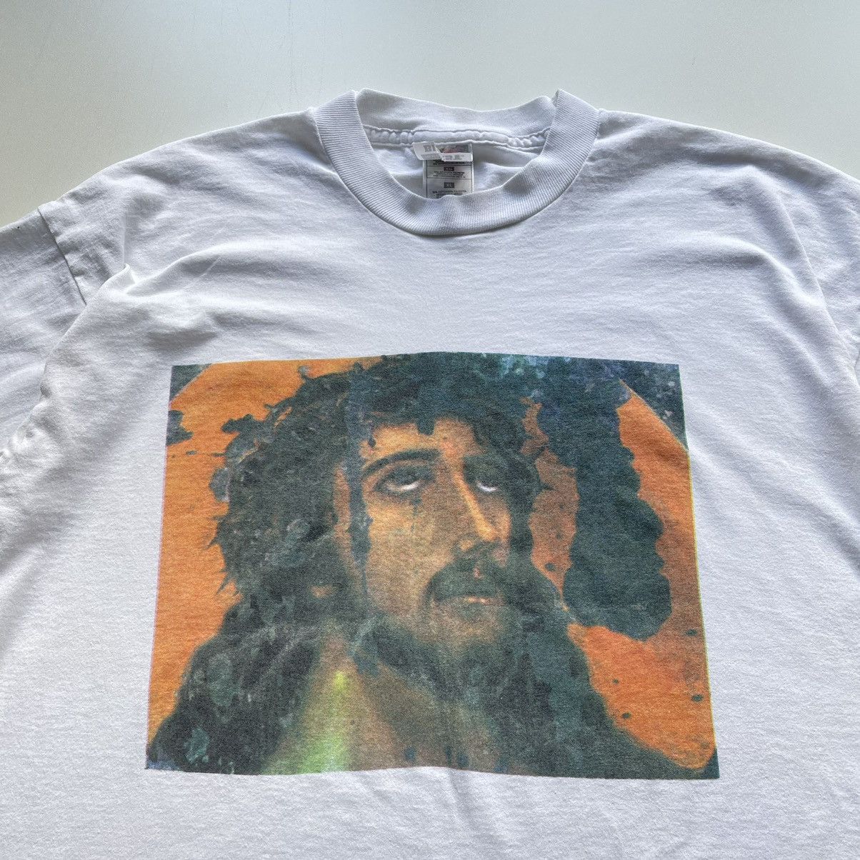 Vintage Vintage 90s Jesus Christ Art Graphic T Shirt White XL Rare Size US XL / EU 56 / 4 - 2 Thumbnail
