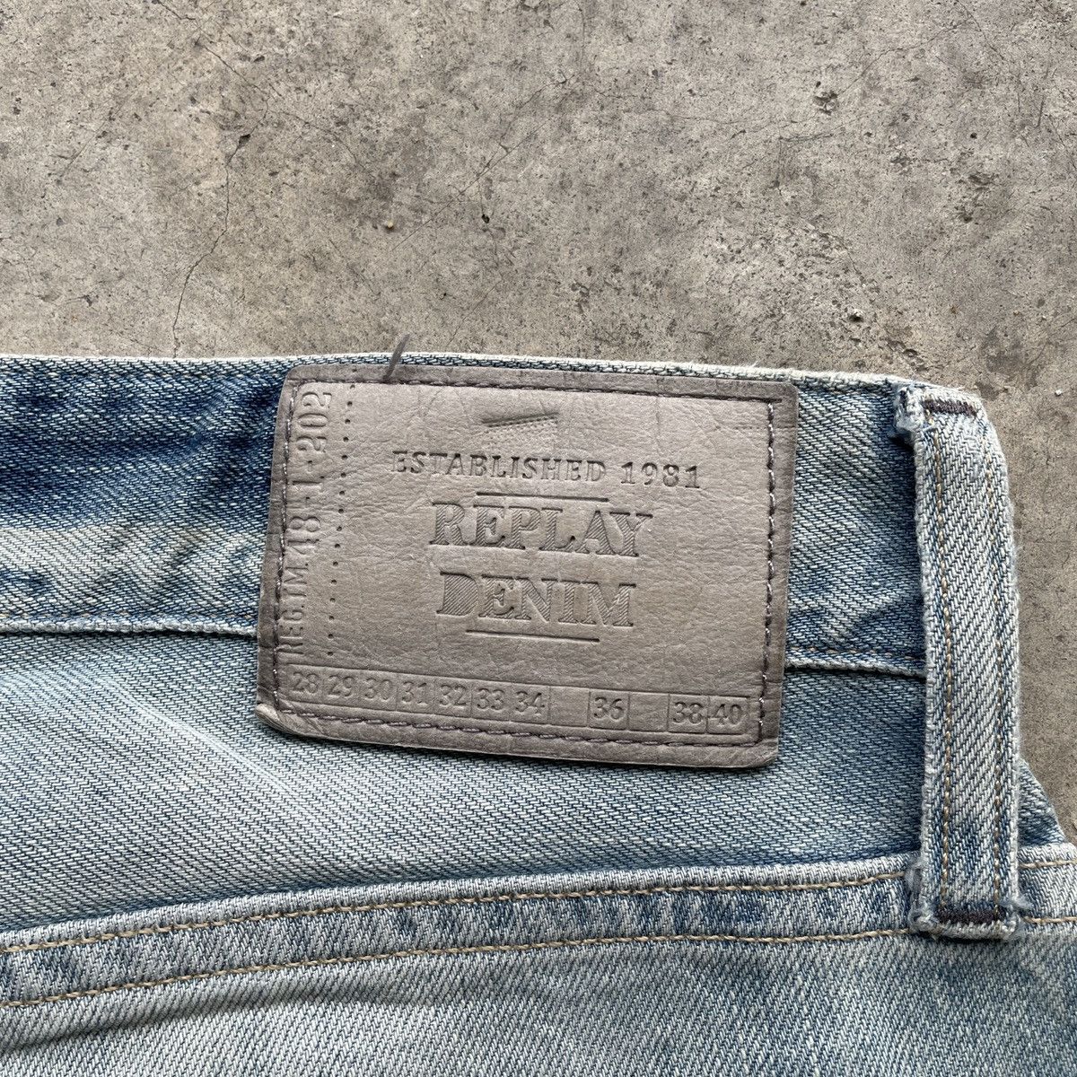 Replay Vintage Replay Faded Washed Distressed Denim Jeans Pants Size US 33 - 11 Thumbnail