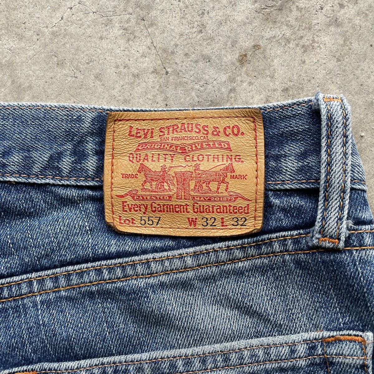 Levi's W30🔥 Vintage Levi’s 557 Faded Denim Jeans Pants Distressed Size US 30 / EU 46 - 10 Thumbnail