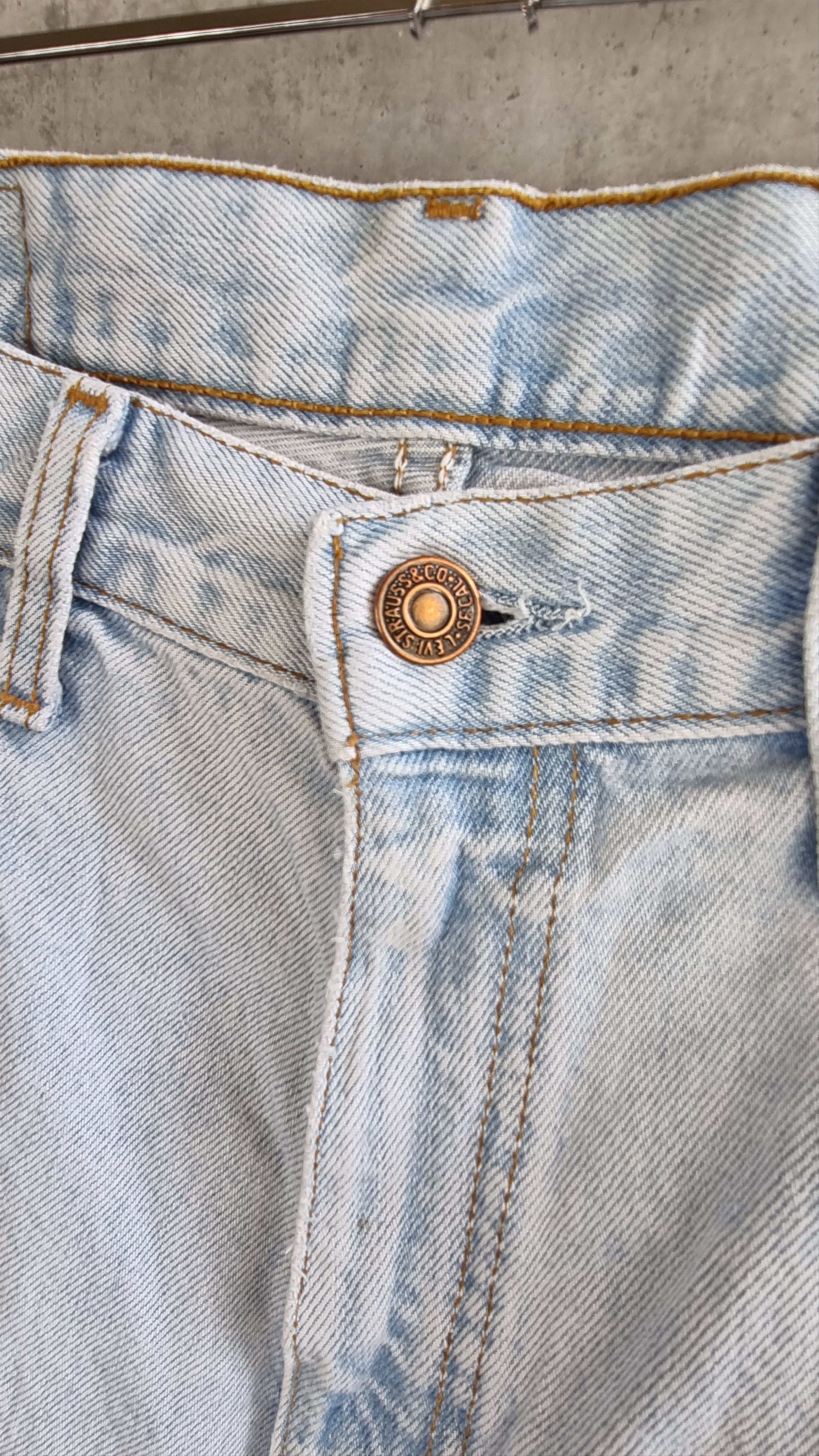 Levi's × Levi's Vintage Clothing 1998 SunFaded Levi's 615 Light Blue Denim Jeans Size US 32 / EU 48 - 7 Thumbnail
