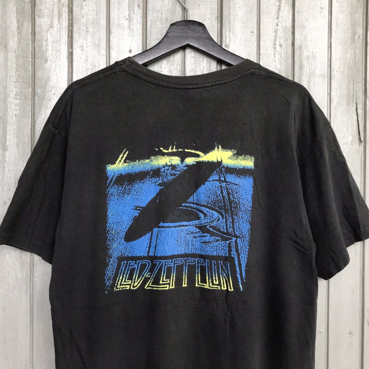Band Tees × Led Zeppelin × Vintage *🔥Vintage LED ZEPPELIN rock Band tshirt 1997 winterland Size US L / EU 52-54 / 3 - 13 Thumbnail